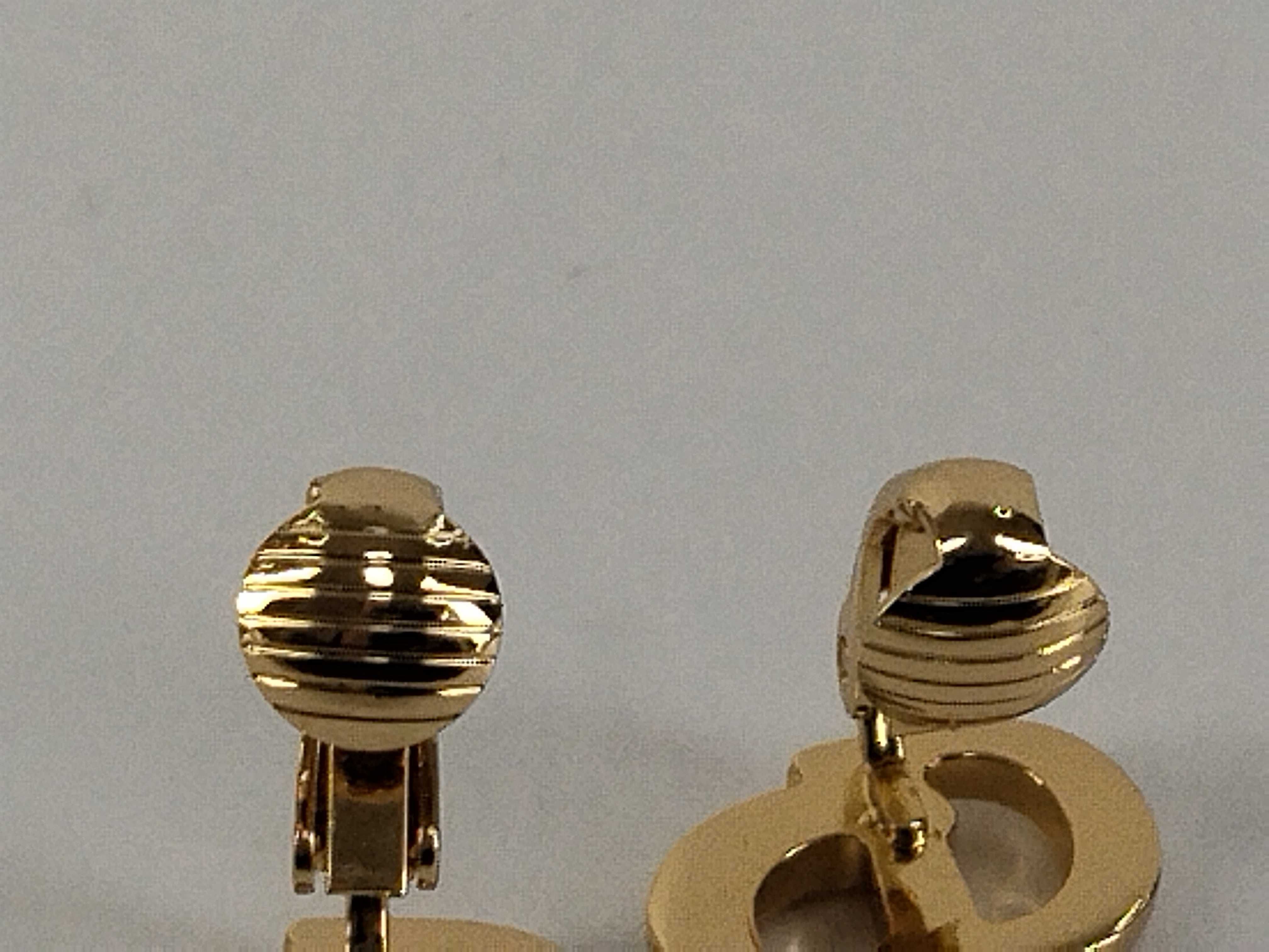 CD logo gold earrings with box. — view 7
