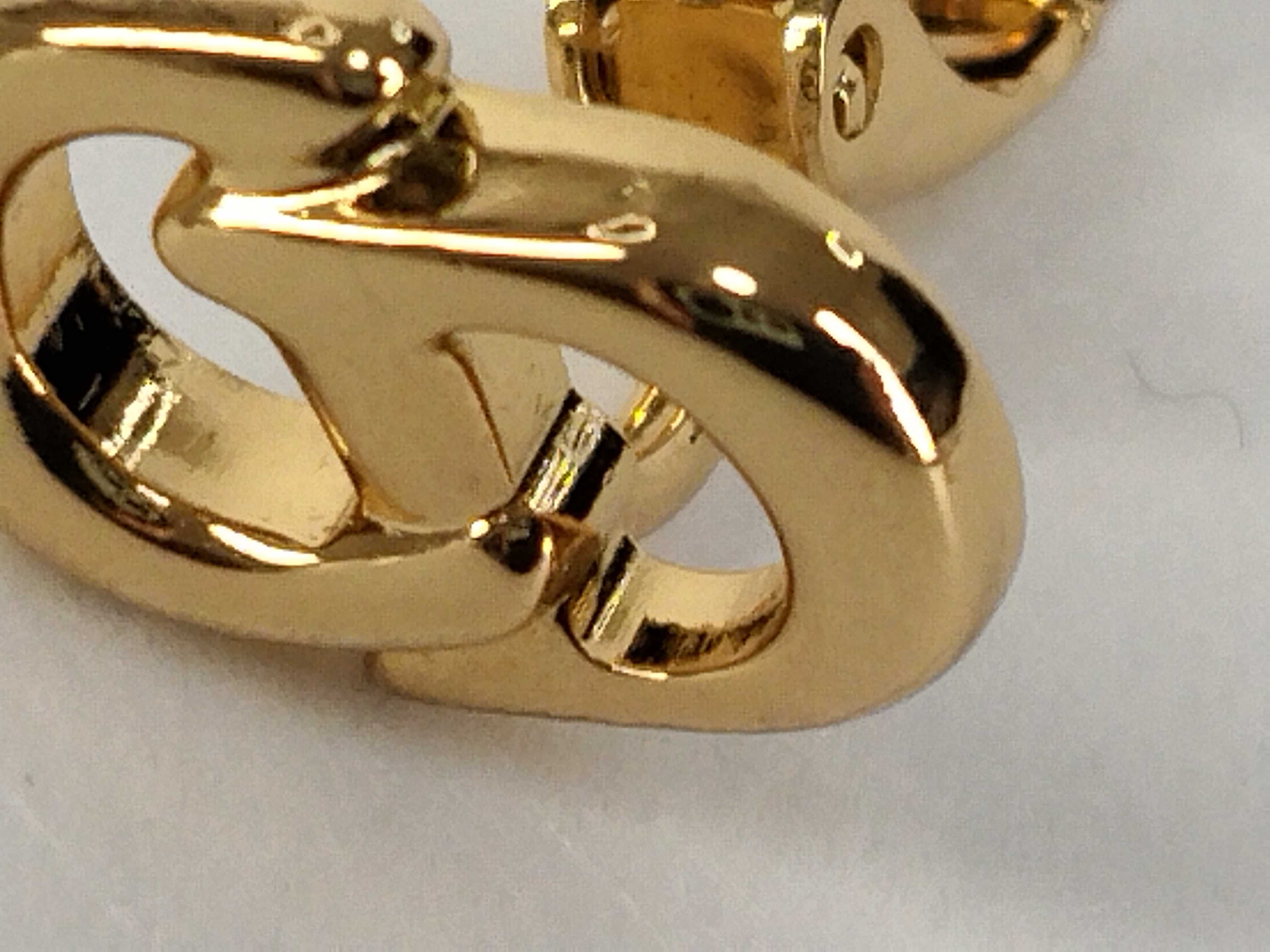 CD logo gold earrings with box. — view 8
