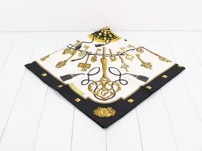 Hermès Carre 90 LES CLES Key Silk Scarf