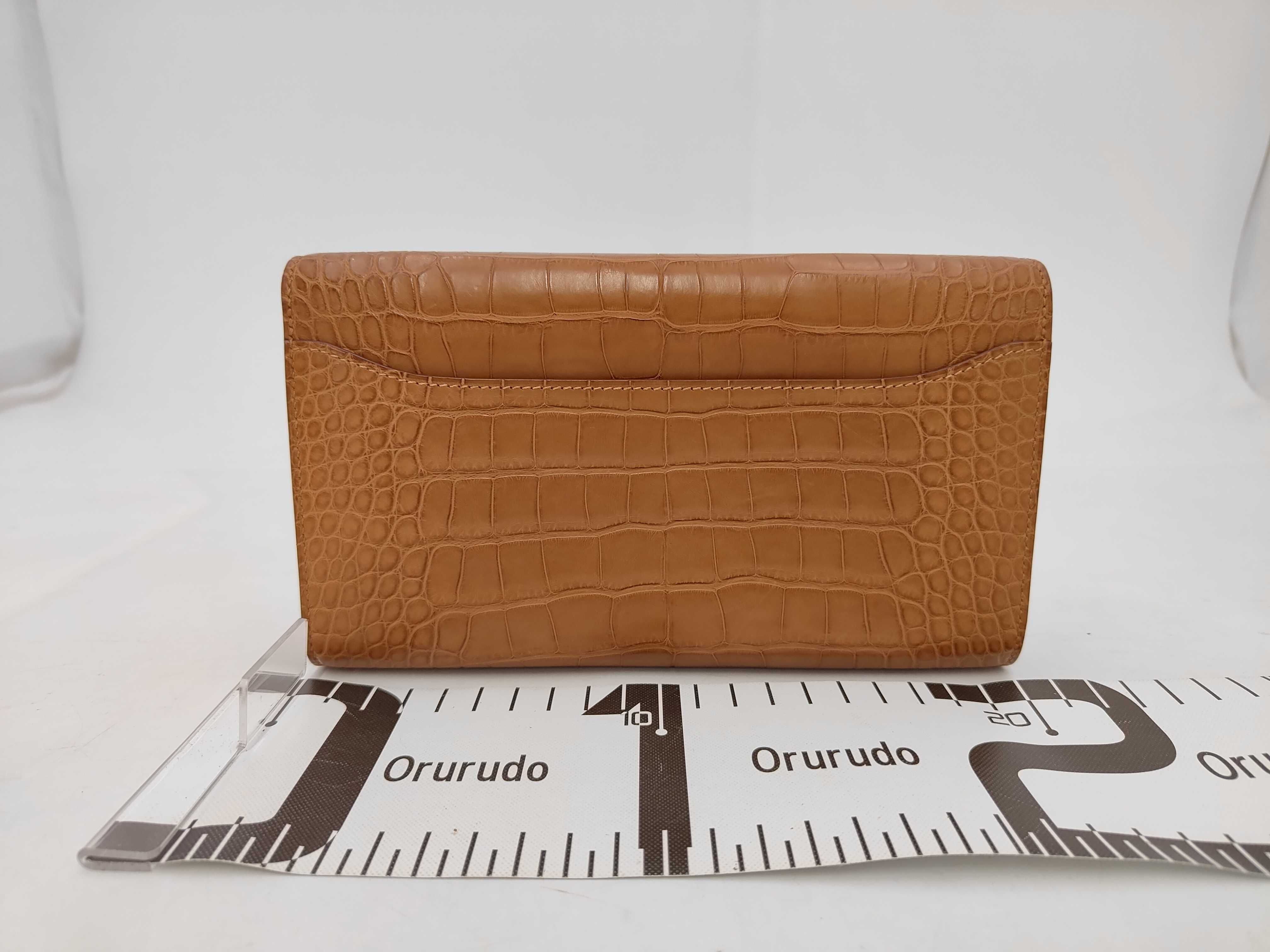 Constance Long To Go Alligator Matte Gold GP B Stamp Wallet — view 2