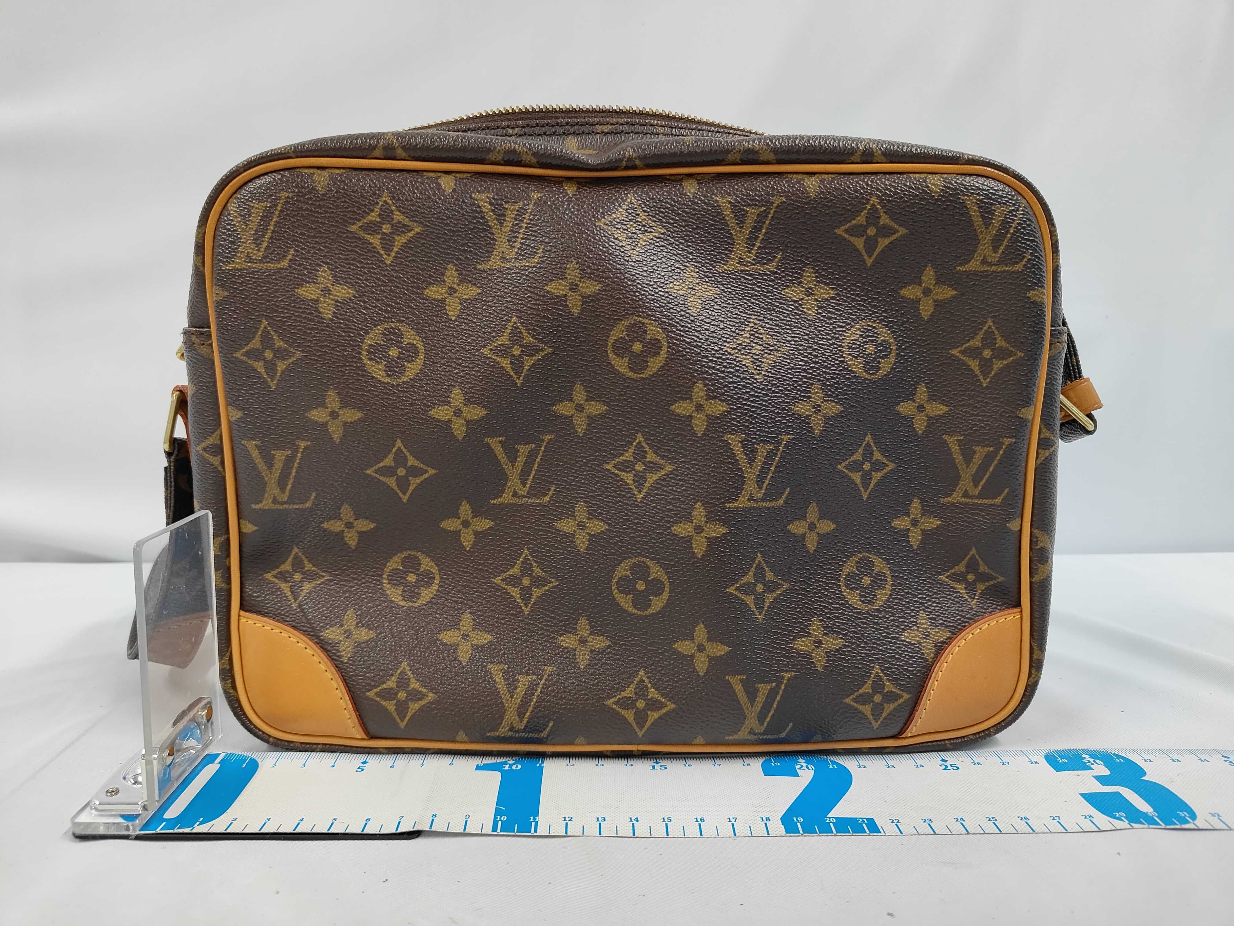 Nile Shoulder Bag — view 2