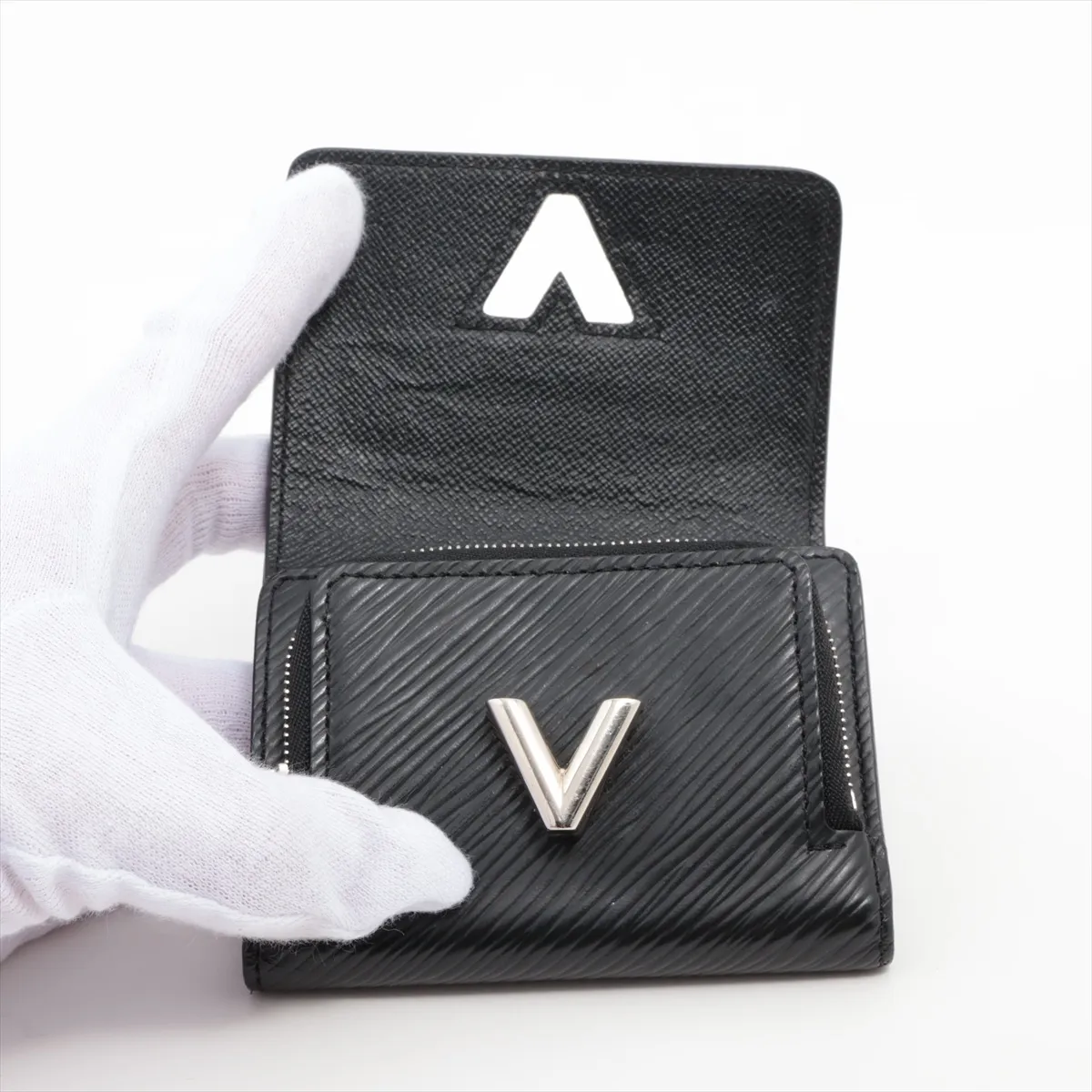Epi Portefeuille Twist Compact XS M63322 TN4168 Noir Compact Wallet with Initials — view 3