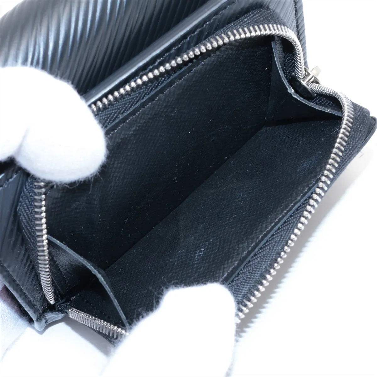 Epi Portefeuille Twist Compact XS M63322 TN4168 Noir Compact Wallet with Initials — view 6
