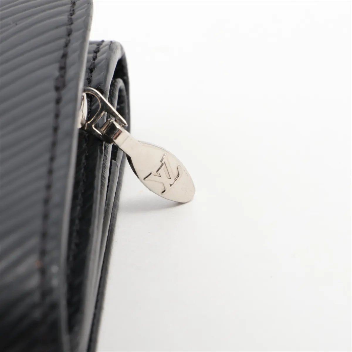 Epi Portefeuille Twist Compact XS M63322 TN4168 Noir Compact Wallet with Initials — view 8