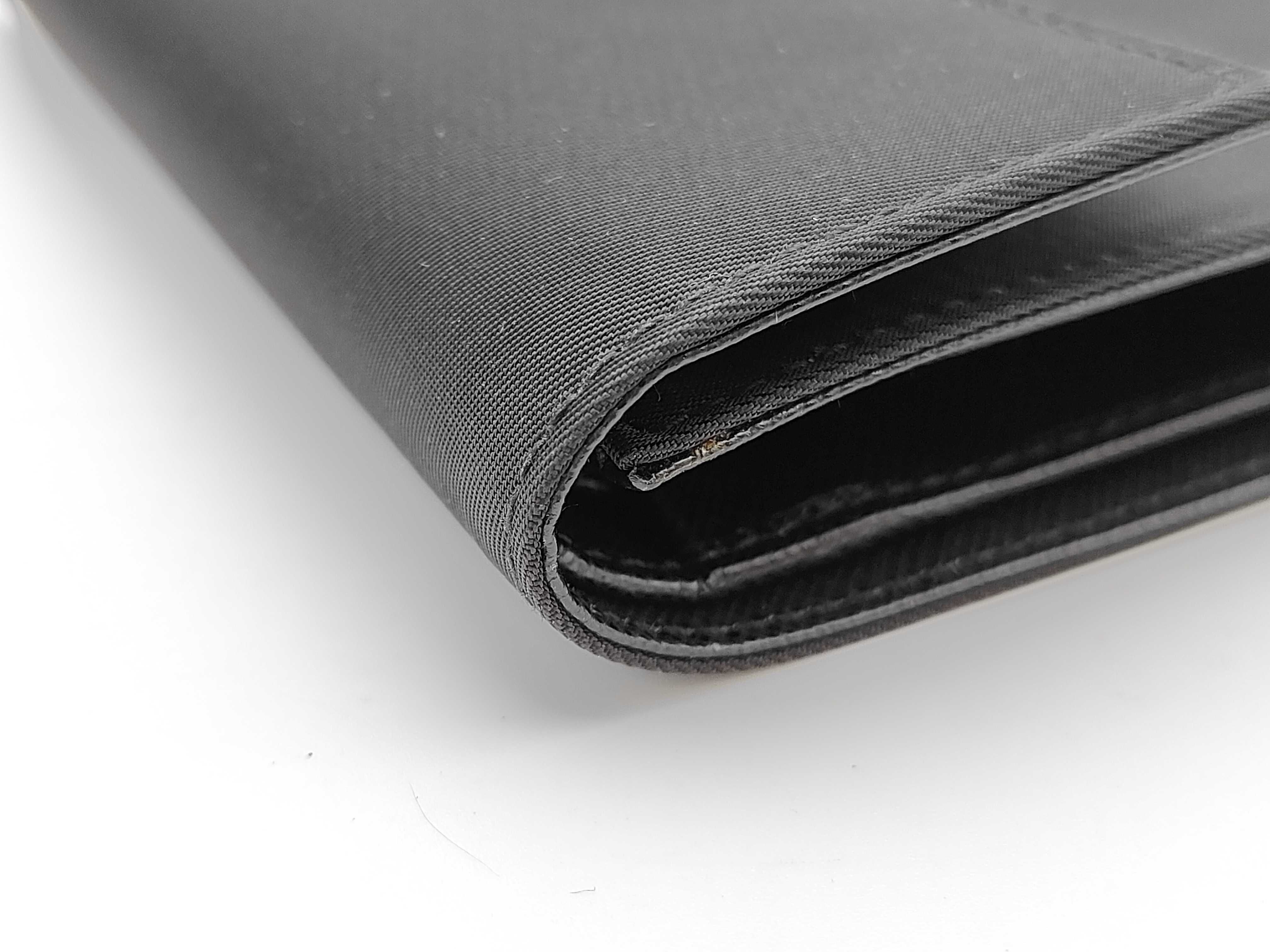 wallet — view 3