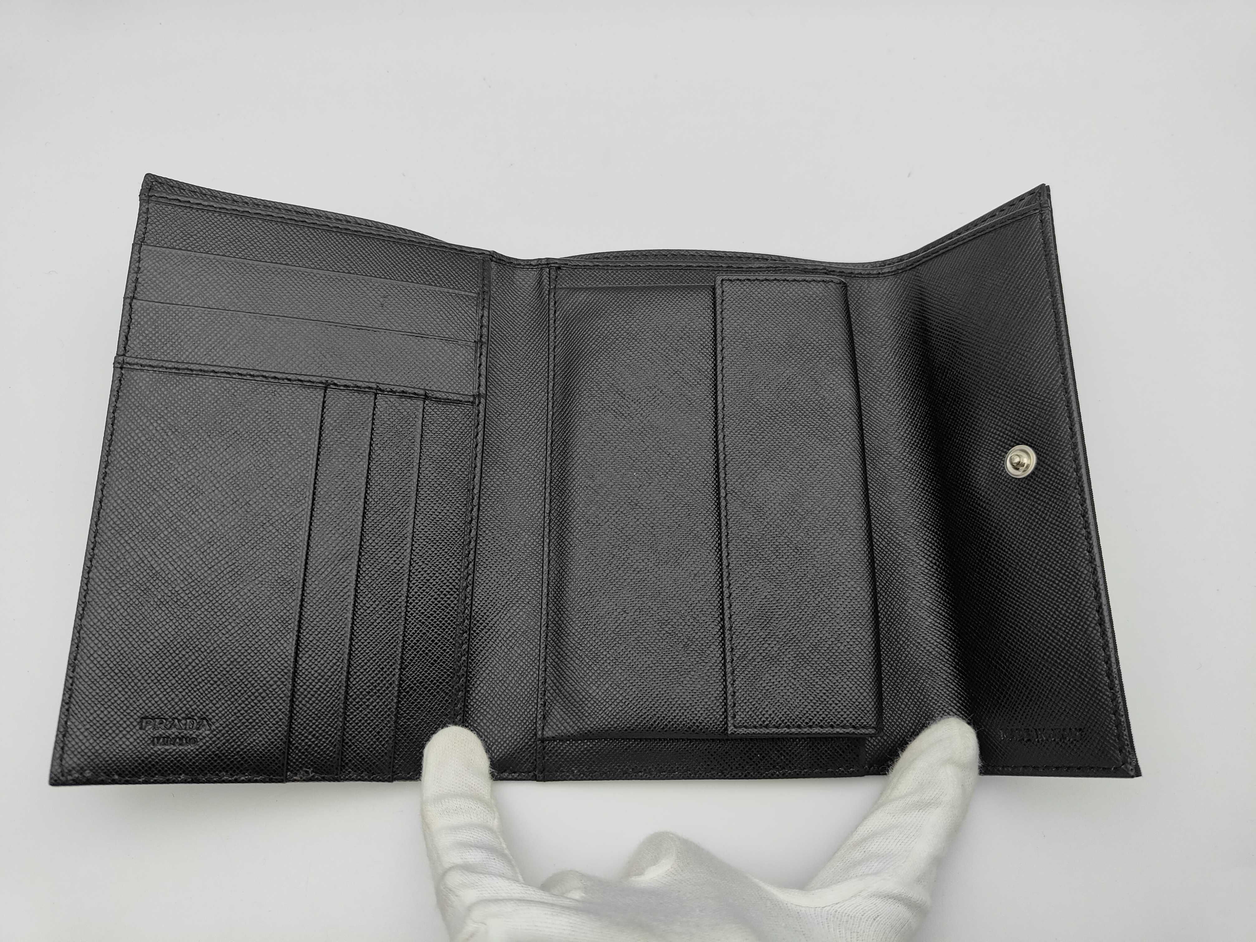 wallet — view 5