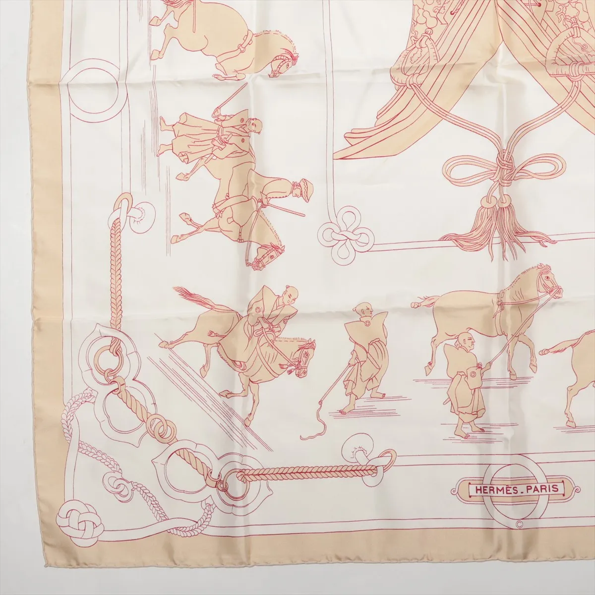Carre 90 Imprime spécialement pour scarf silk beige — view 5