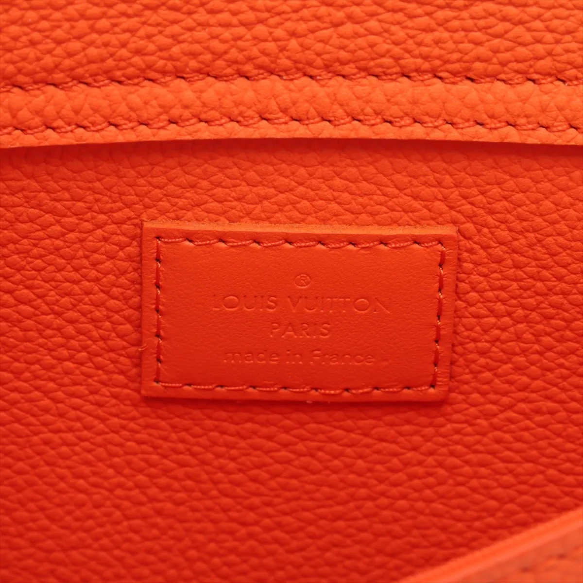 Cuir Taurillon Bumbag NV M59625 Orange (RFID detected) — view 8