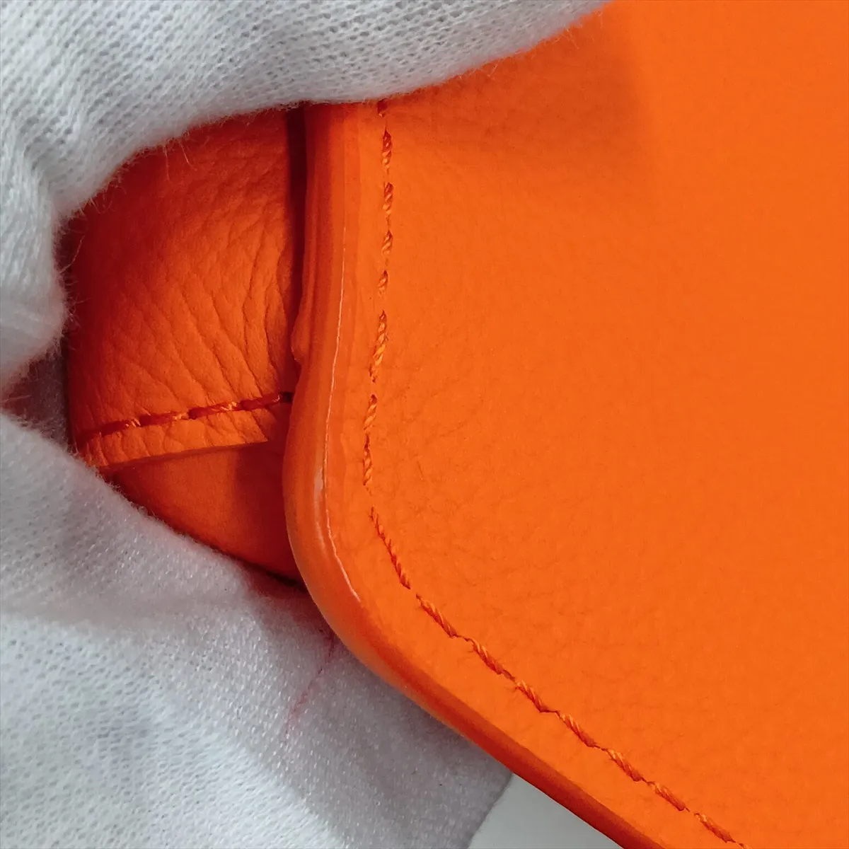 Cuir Taurillon Bumbag NV M59625 Orange (RFID detected) — view 10