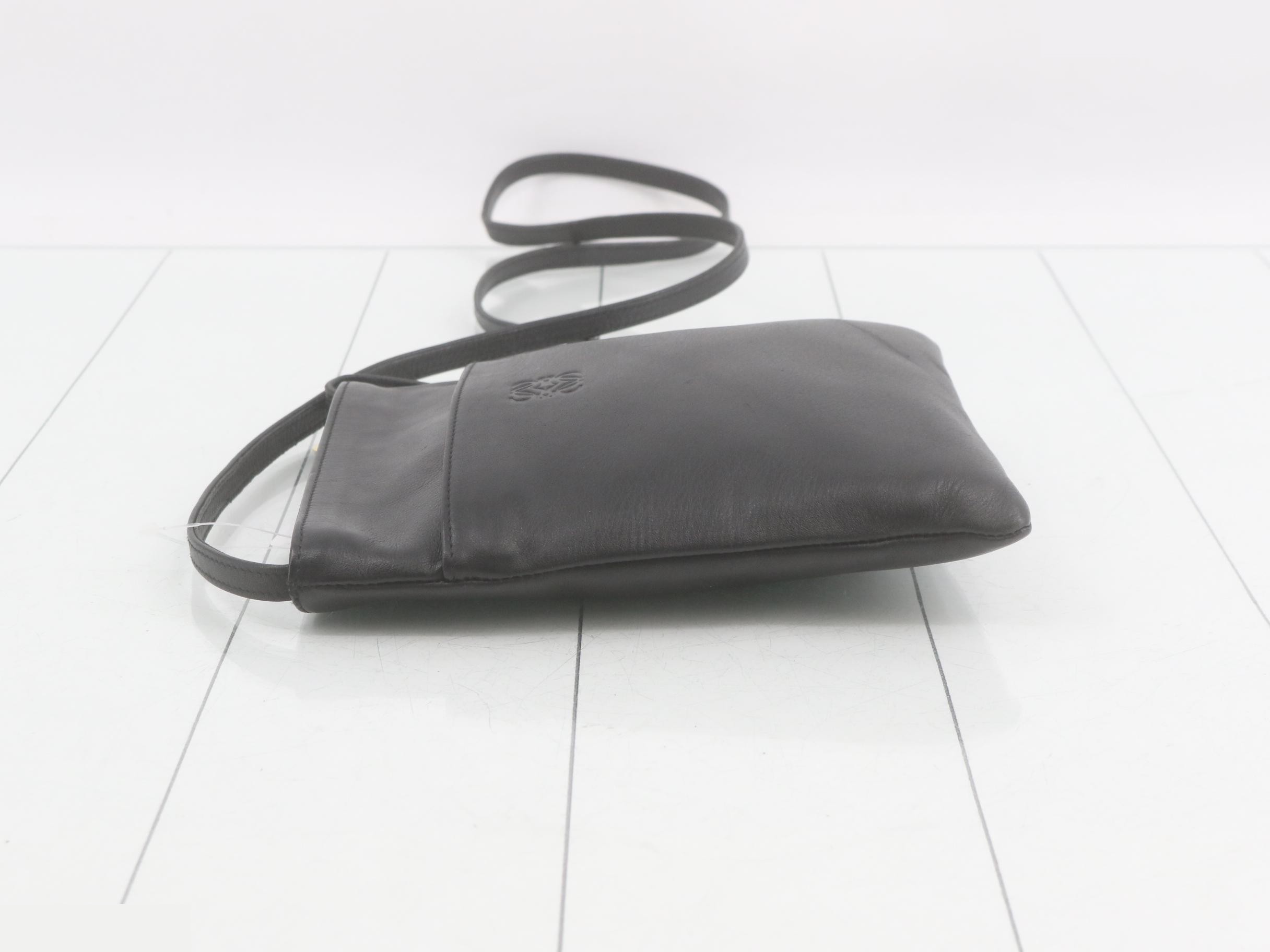 Anagram Leather Shoulder Bag — view 4