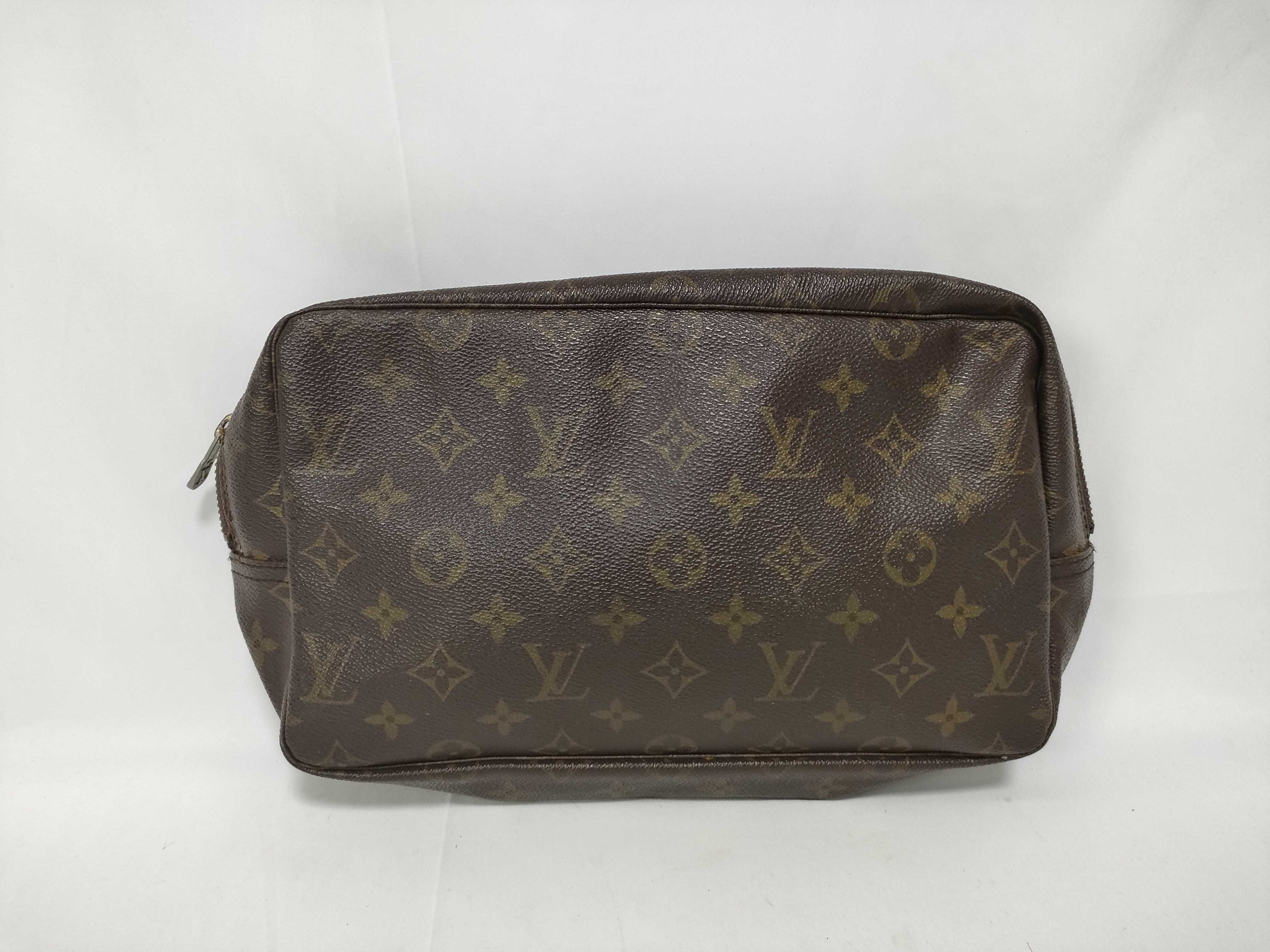 Monogram Pochette Toilette 28 M47522 Pouch