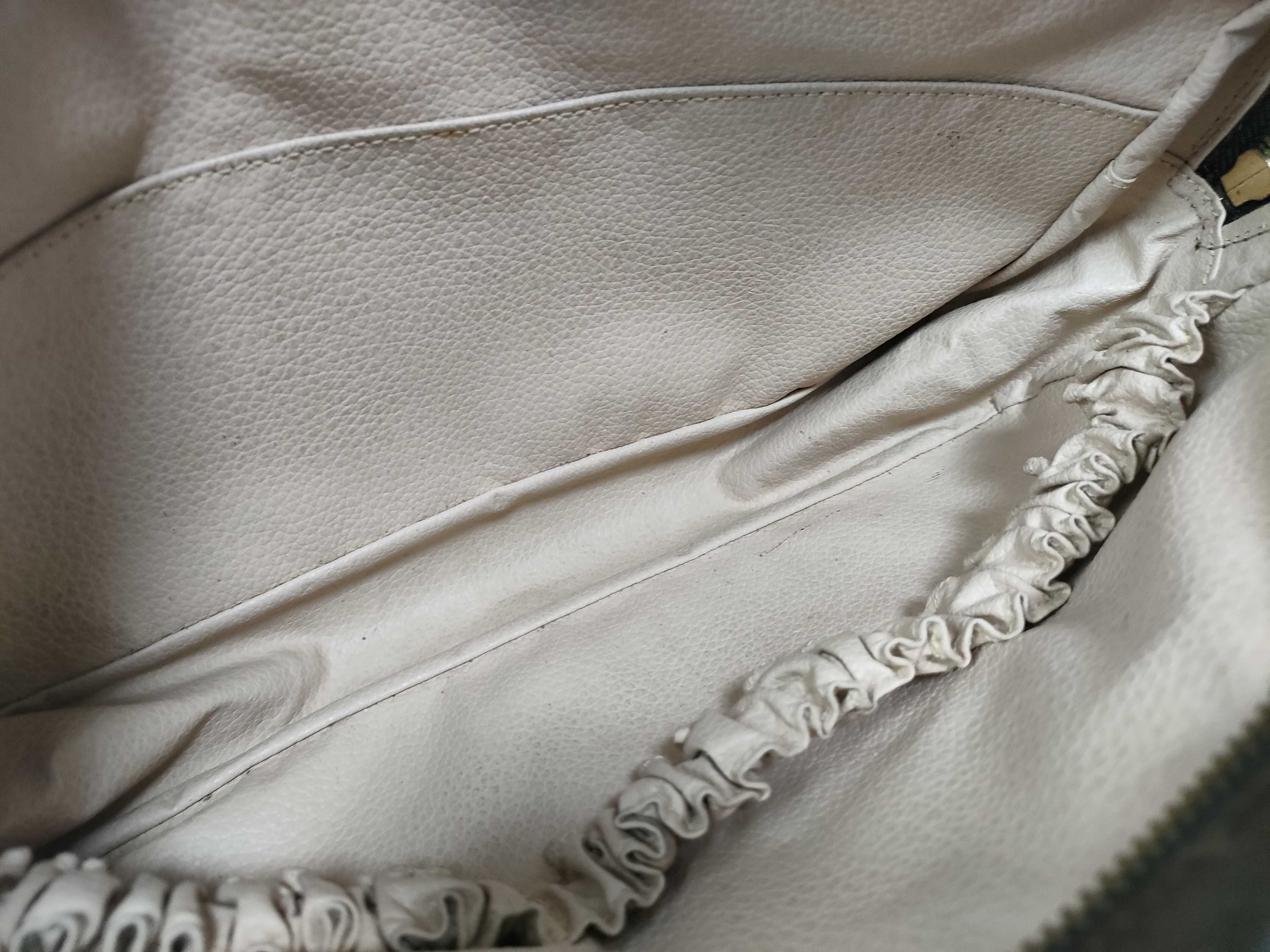 Monogram Pochette Toilette 28 M47522 Pouch — view 12
