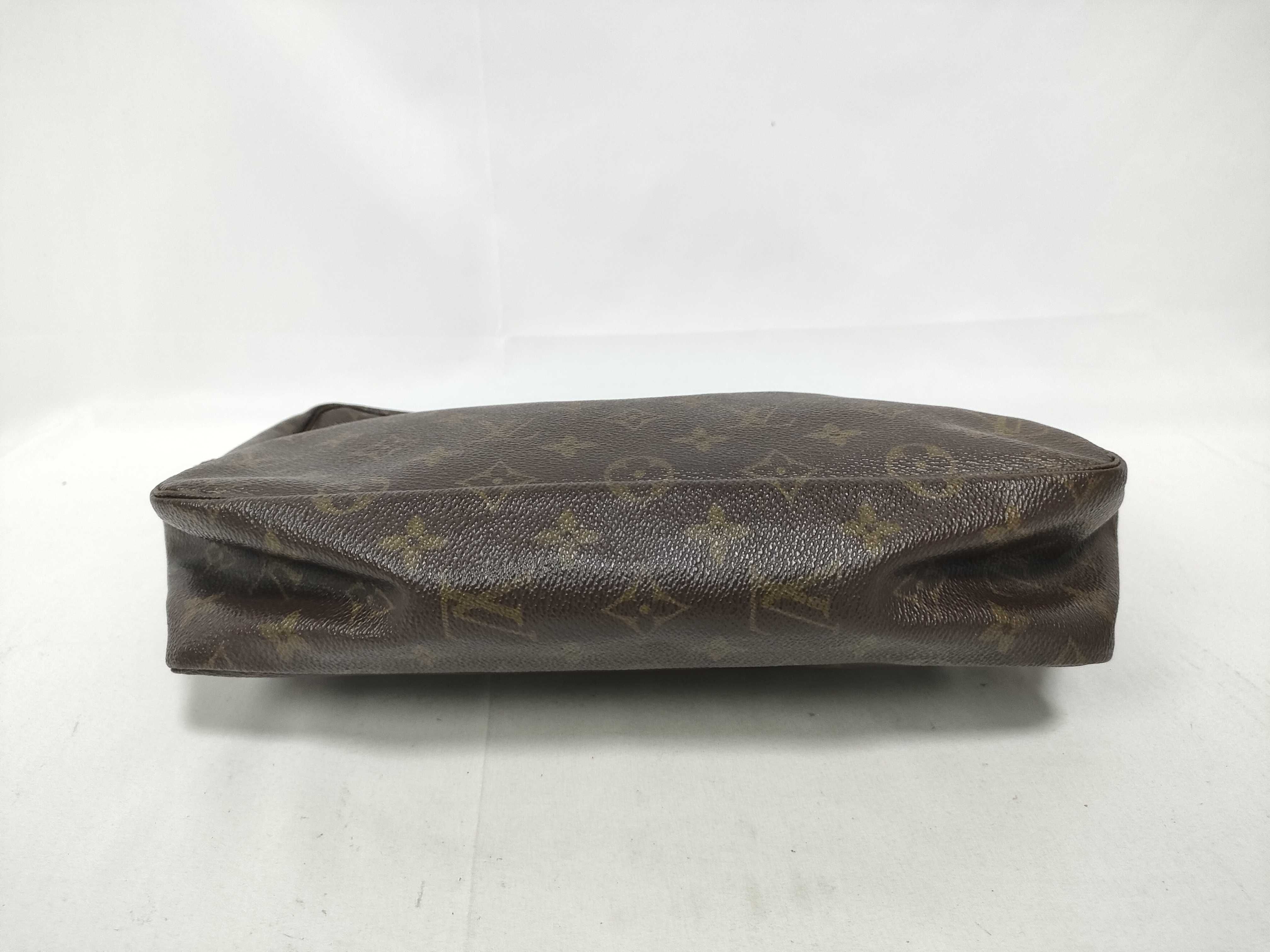 Monogram Pochette Toilette 28 M47522 Pouch — view 3