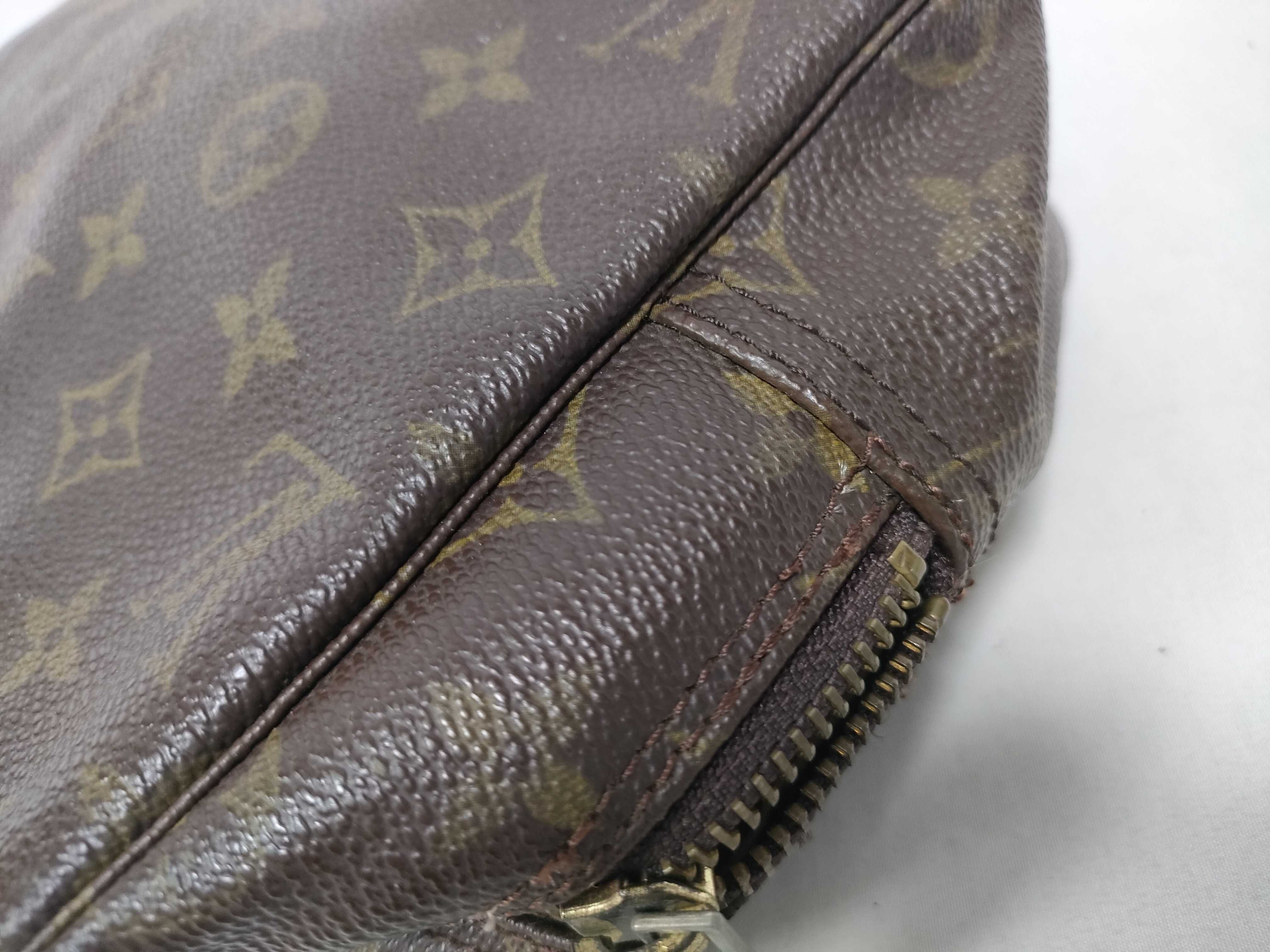 Monogram Pochette Toilette 28 M47522 Pouch — view 8