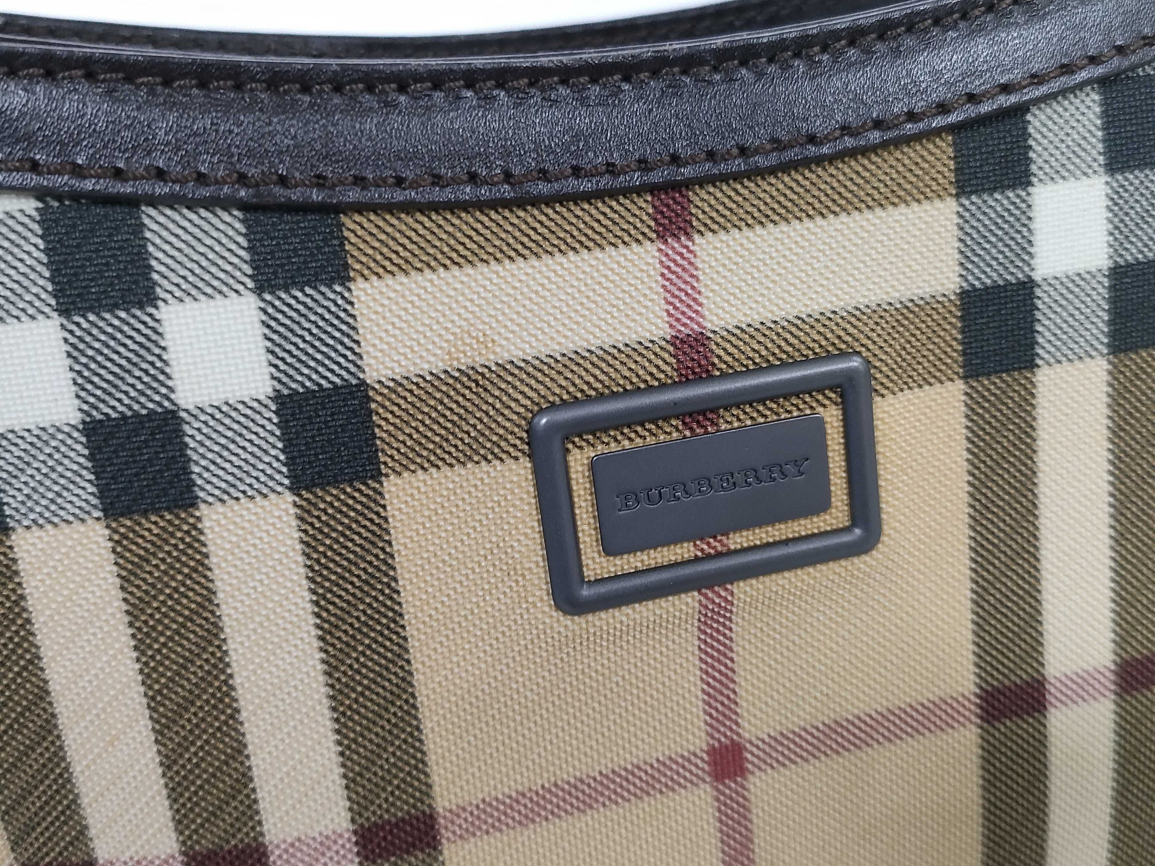 one-shoulder handbag, excellent condition. — view 14