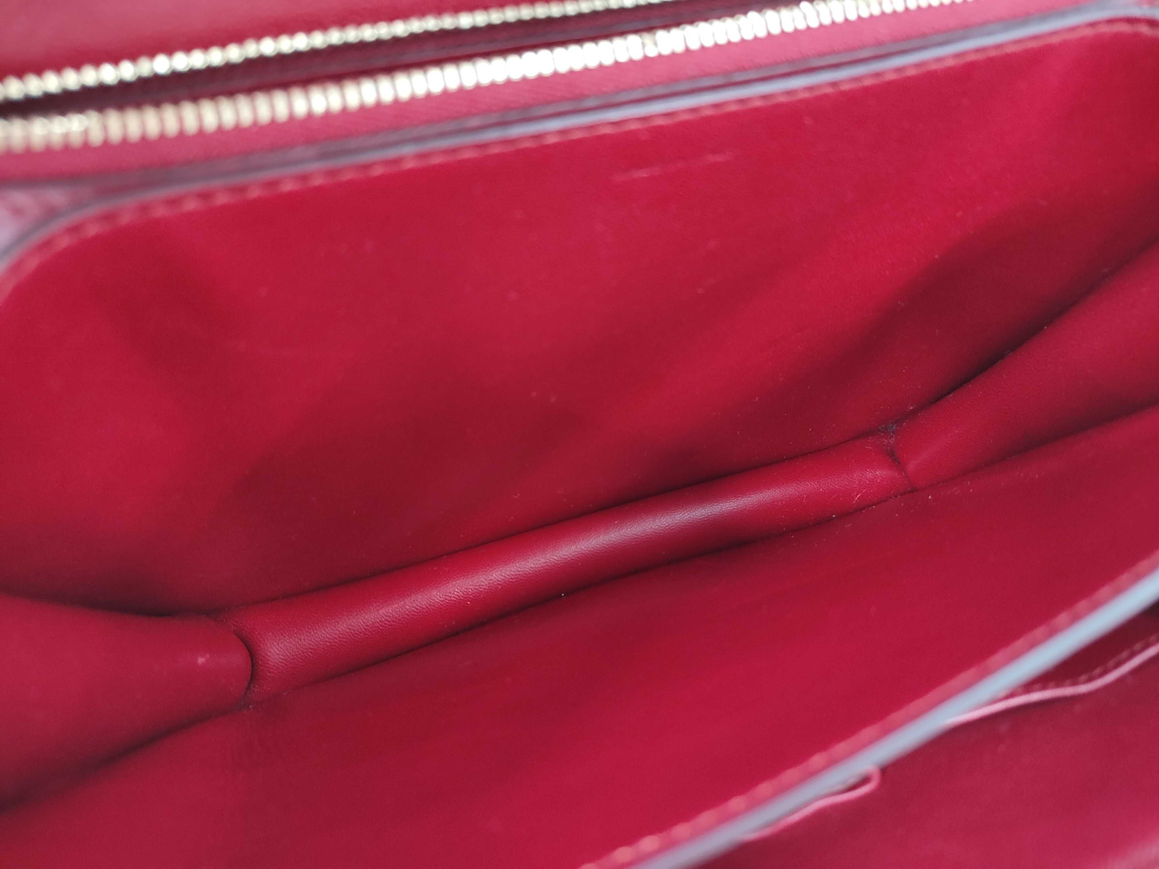 Classic Box Leather Shoulder Bag, Red — view 8