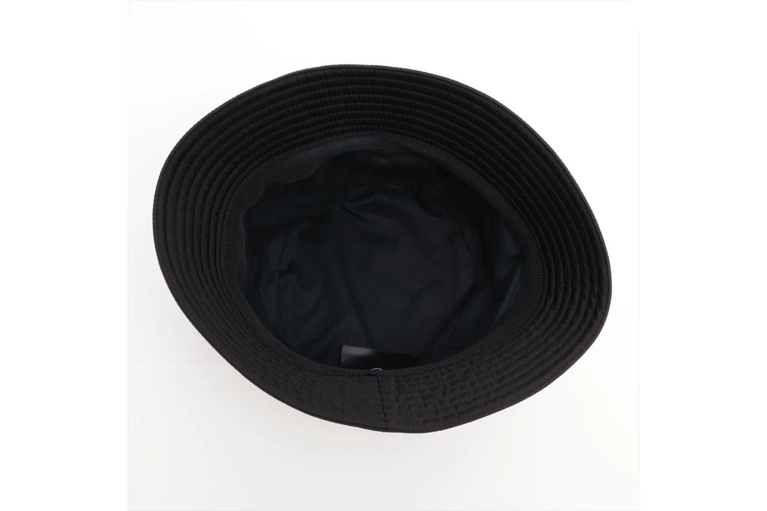 Tag attached Nylon Triangle Logo Bucket Hat — view 4