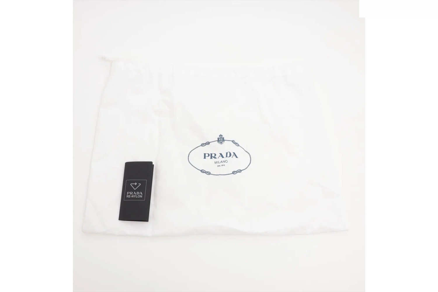 Tag attached Nylon Triangle Logo Bucket Hat — view 7