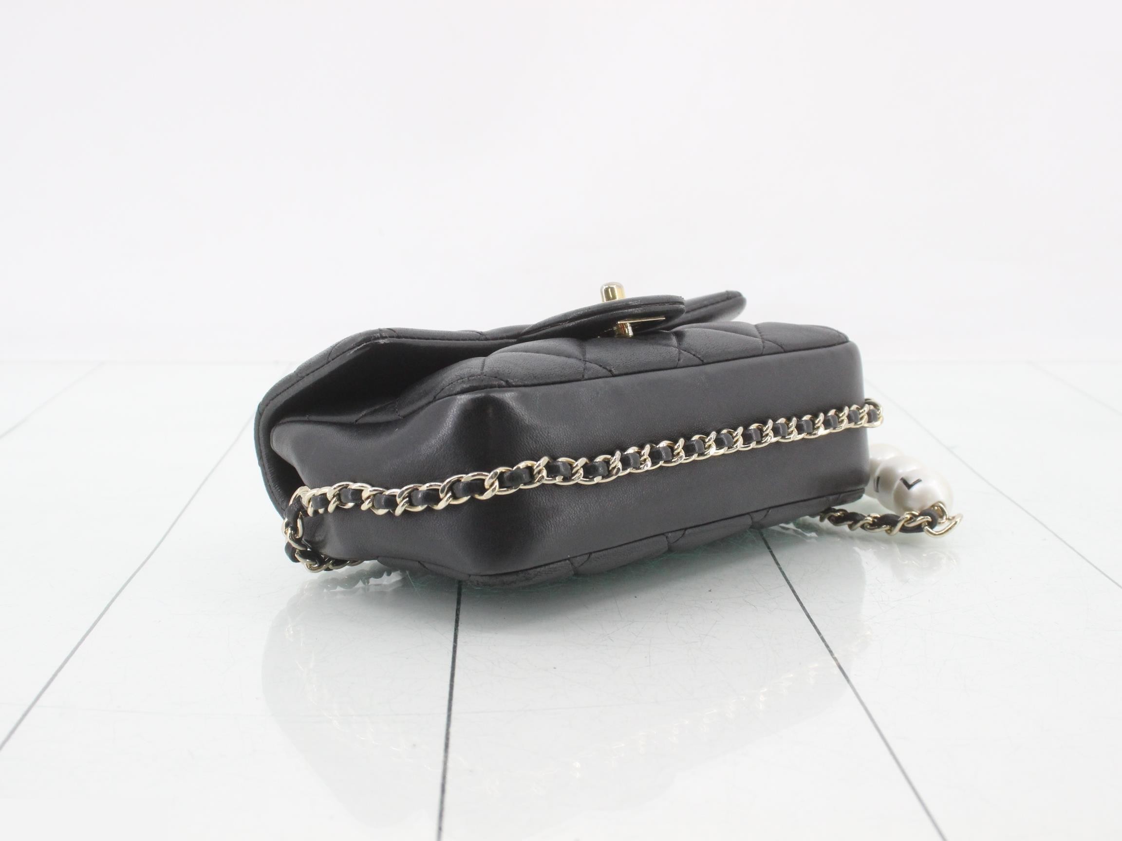 Matelassé Chain Shoulder Bag — view 5