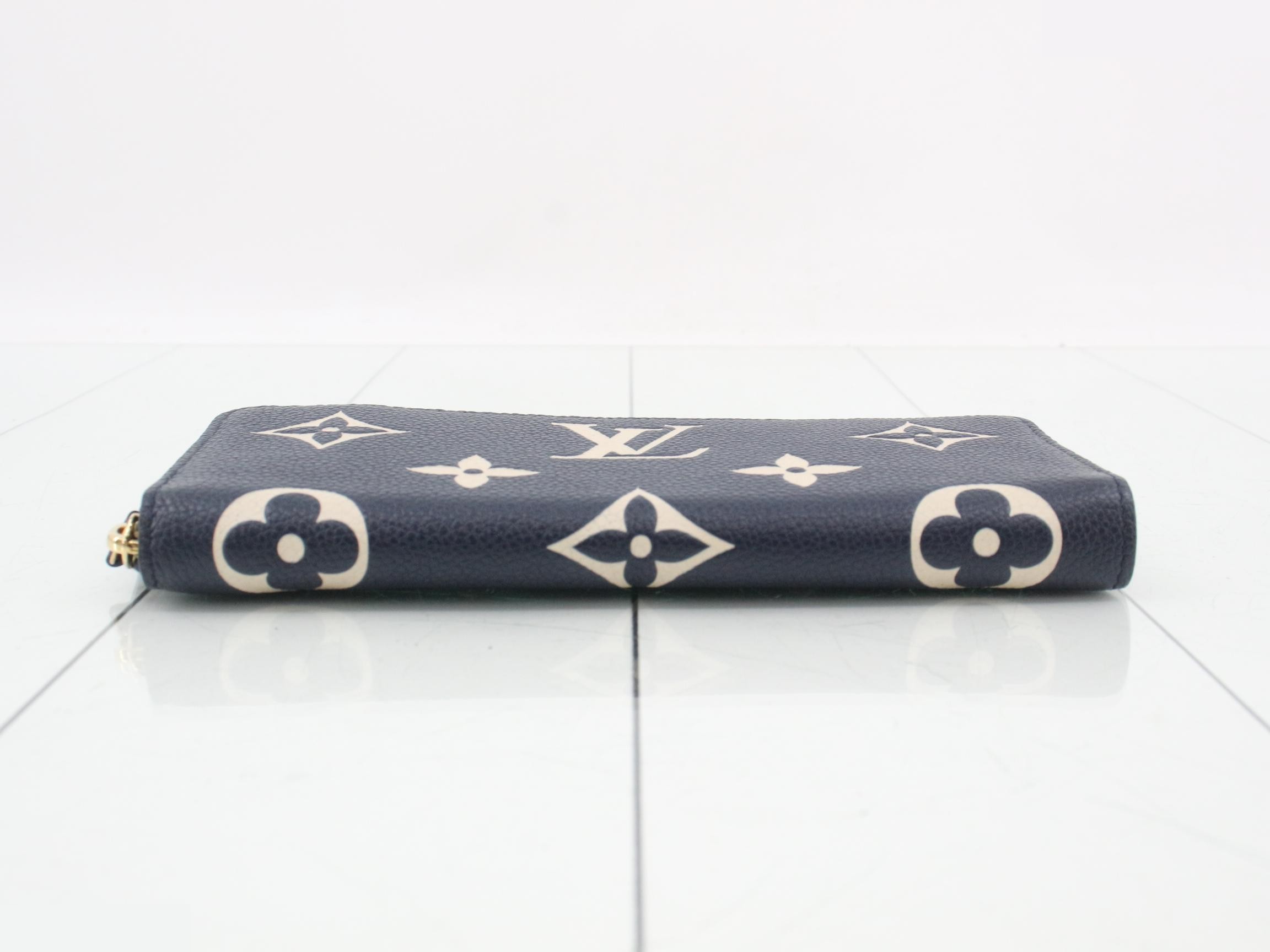 Empreinte Portefeuille Clemence Bicolor, with box and dust bag. — view 3