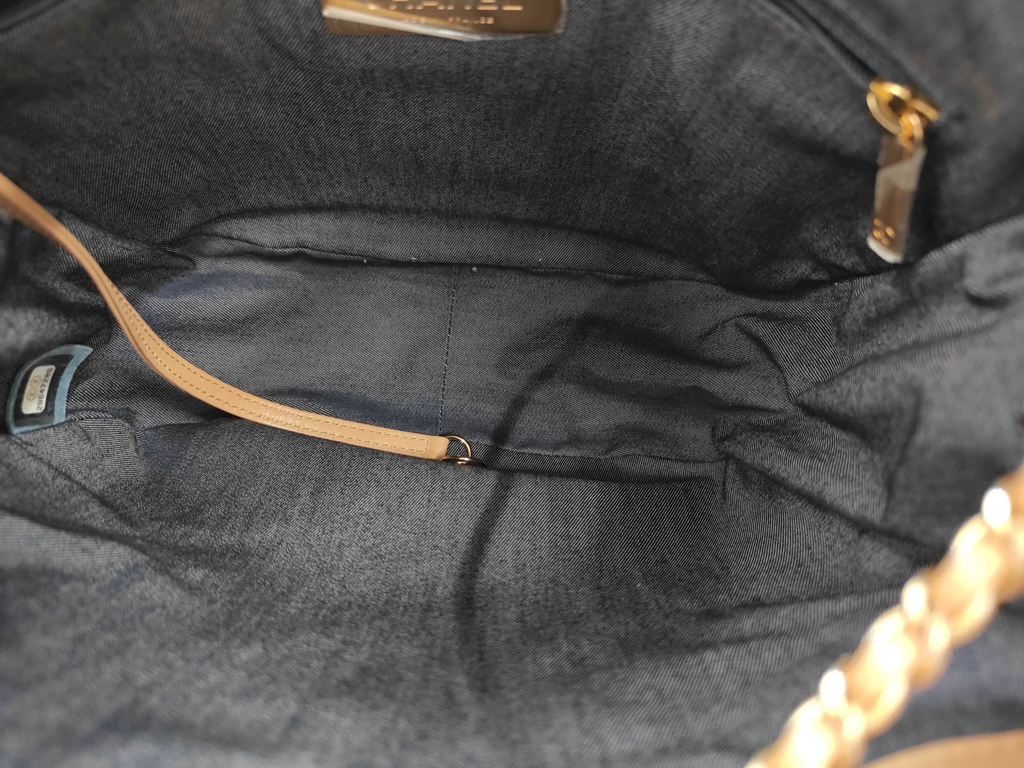 Matelassé Calf Leather Drawstring Bucket Chain Bag Shoulder Bag — view 9