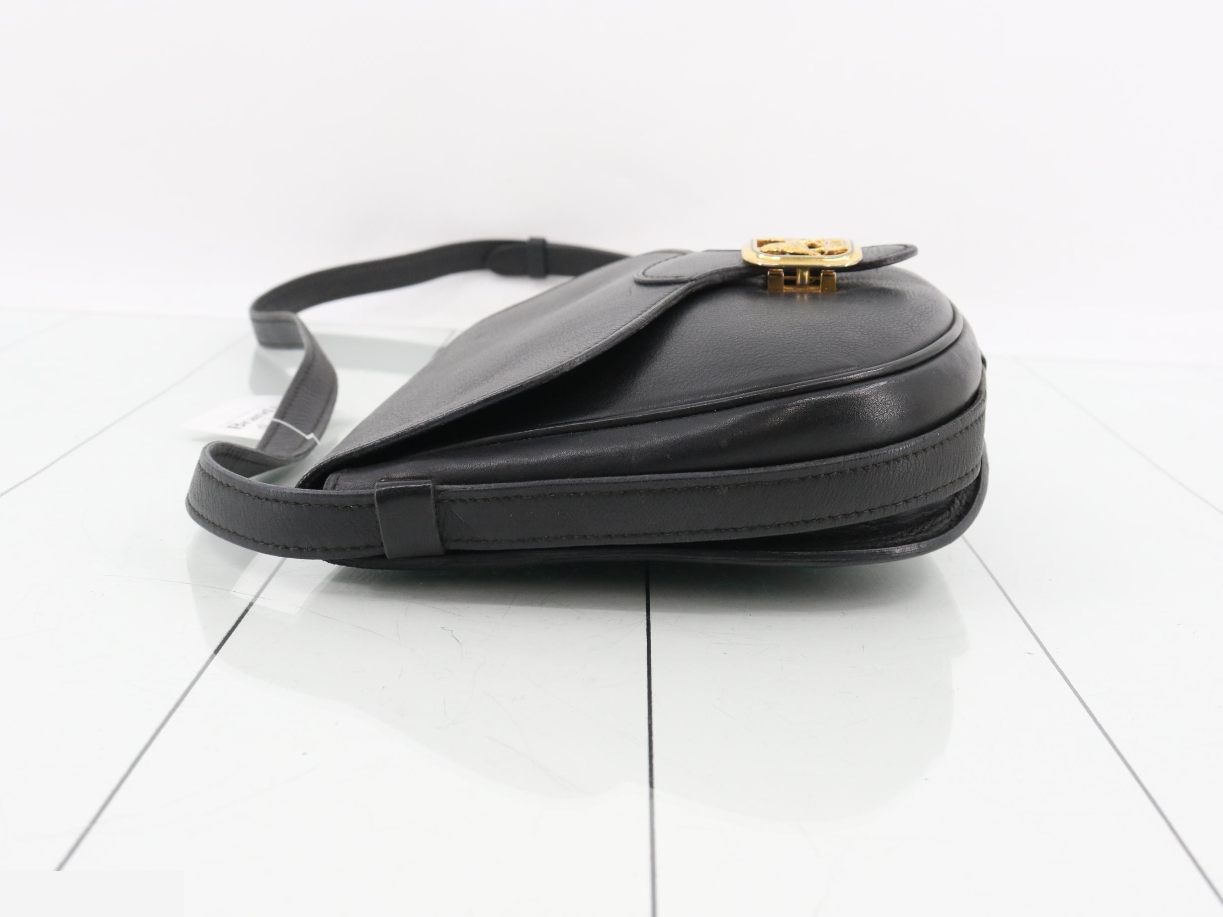 shoulder bag, carriage hardware, leather, black — view 4