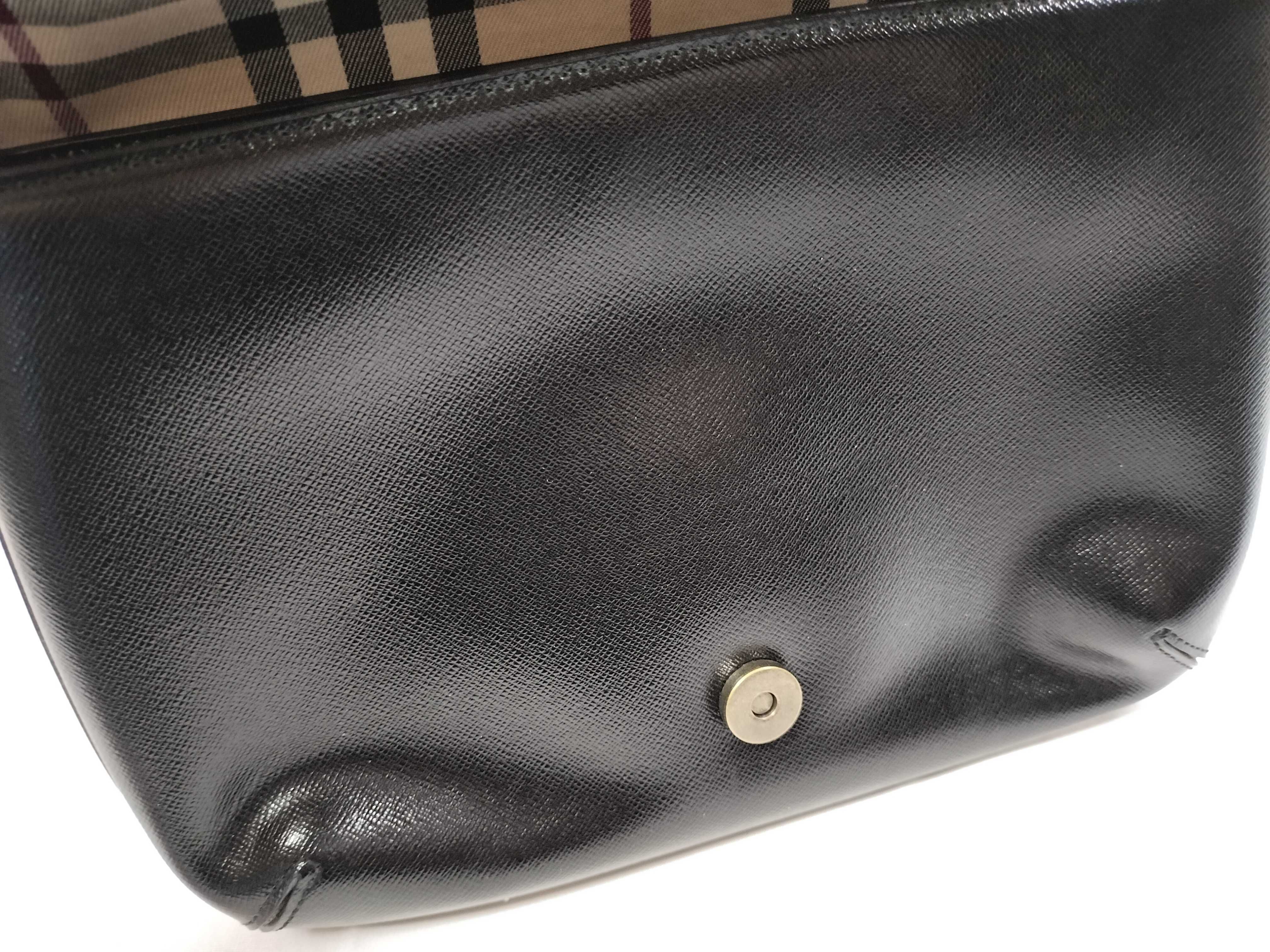 Logo Plate Shoulder Bag — view 9