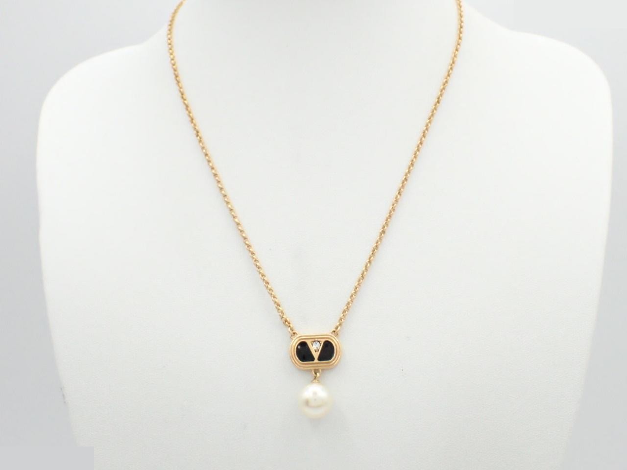 Pearl Swing Necklace (with box) — view 3