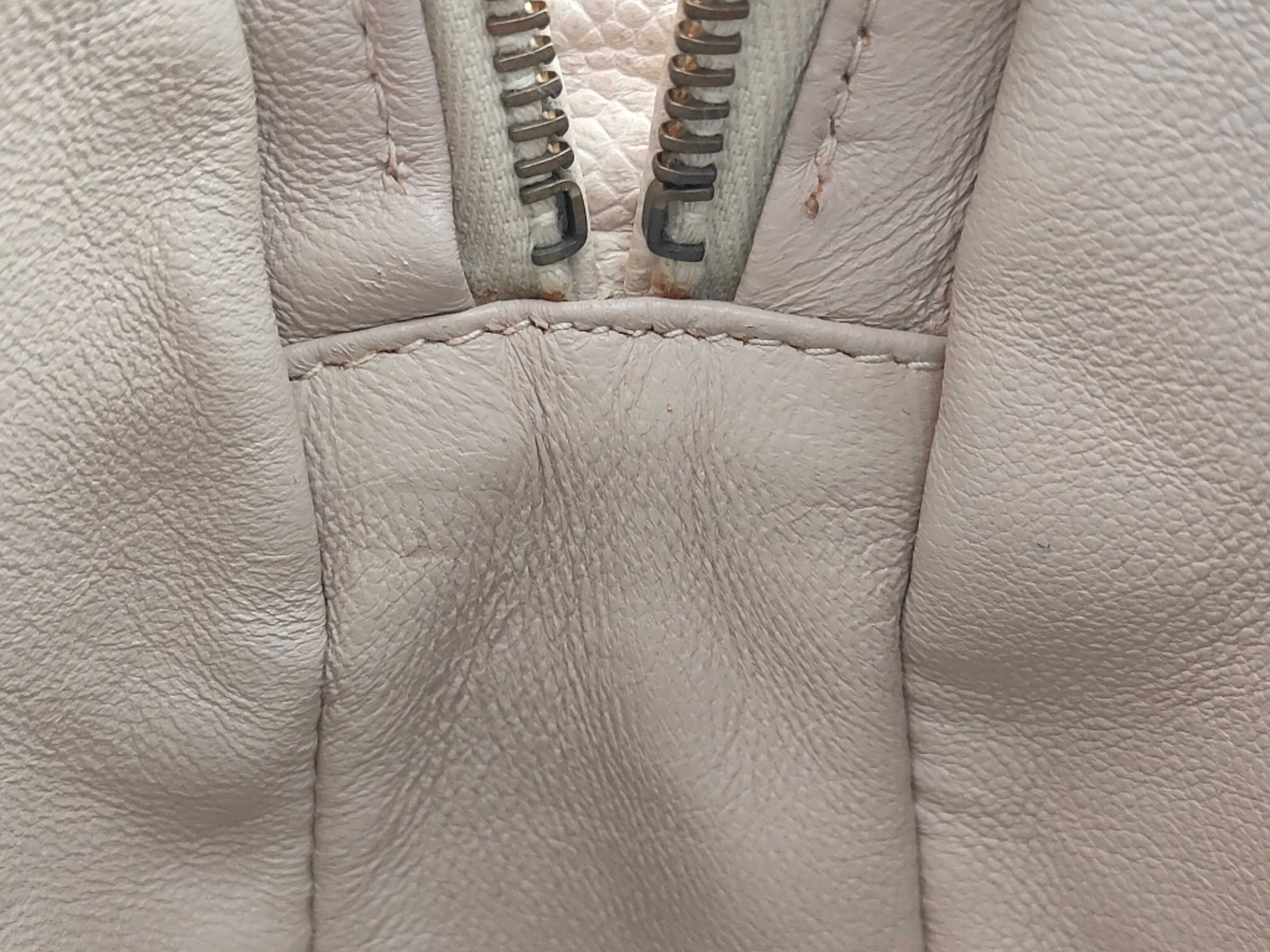 3836610 Matelassé Shoulder Bag, Caviar Leather, Beige — view 9