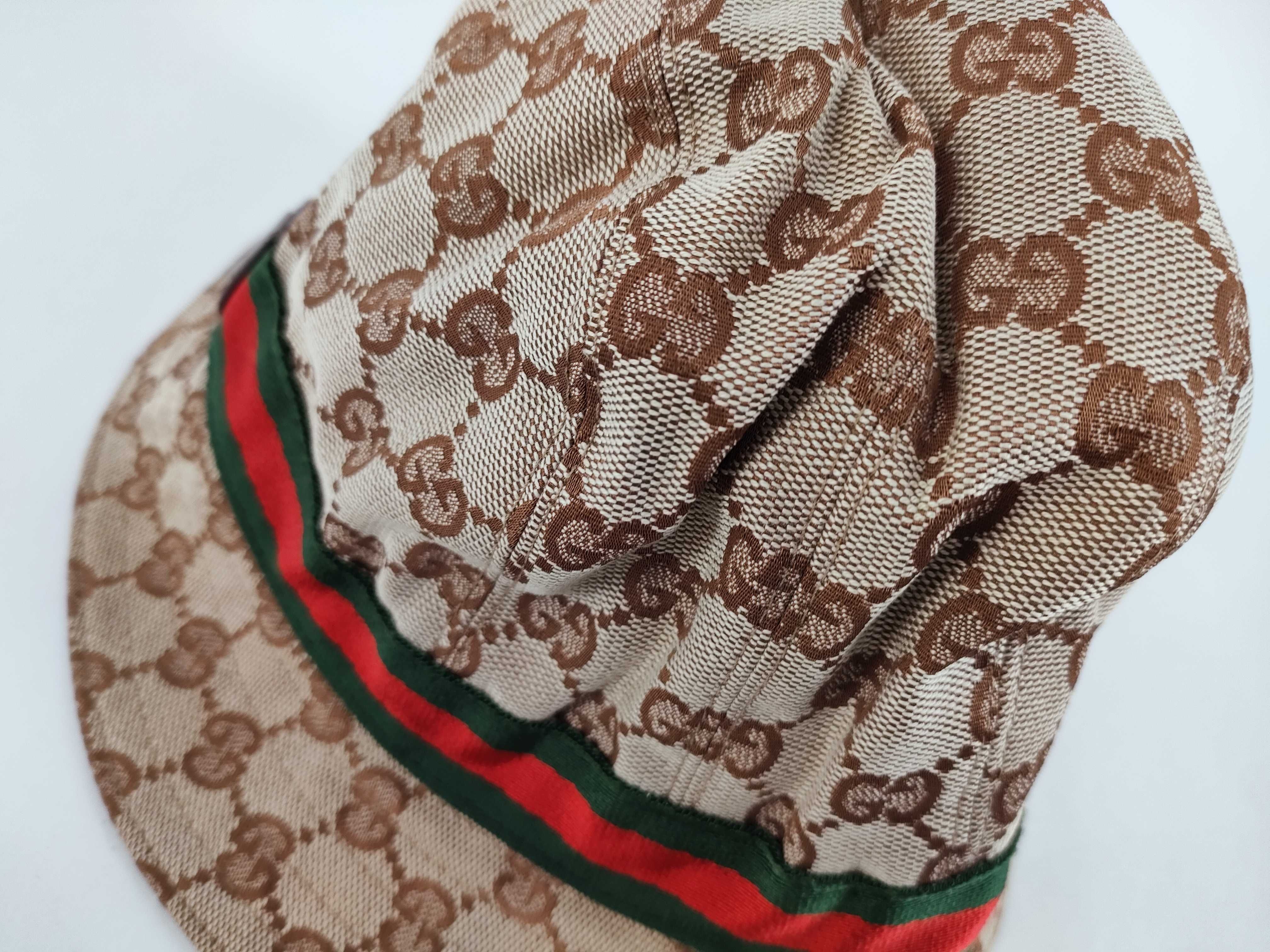 GG Supreme Gucci GG Canvas Sherry Line Bucket Hat and other accessories — view 9