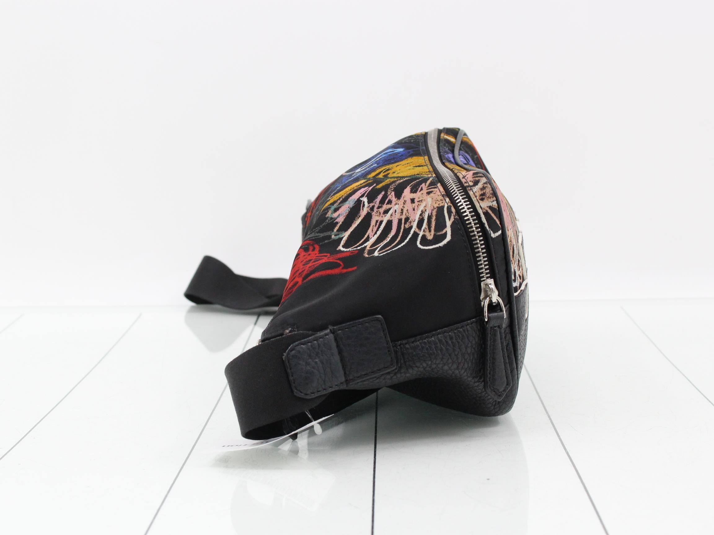 Other lines: Bags and waist bags — view 4