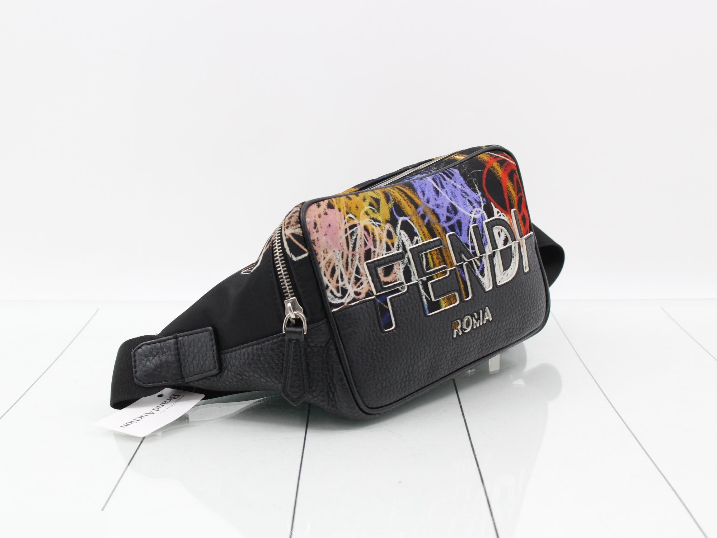 Other lines: Bags and waist bags — view 5