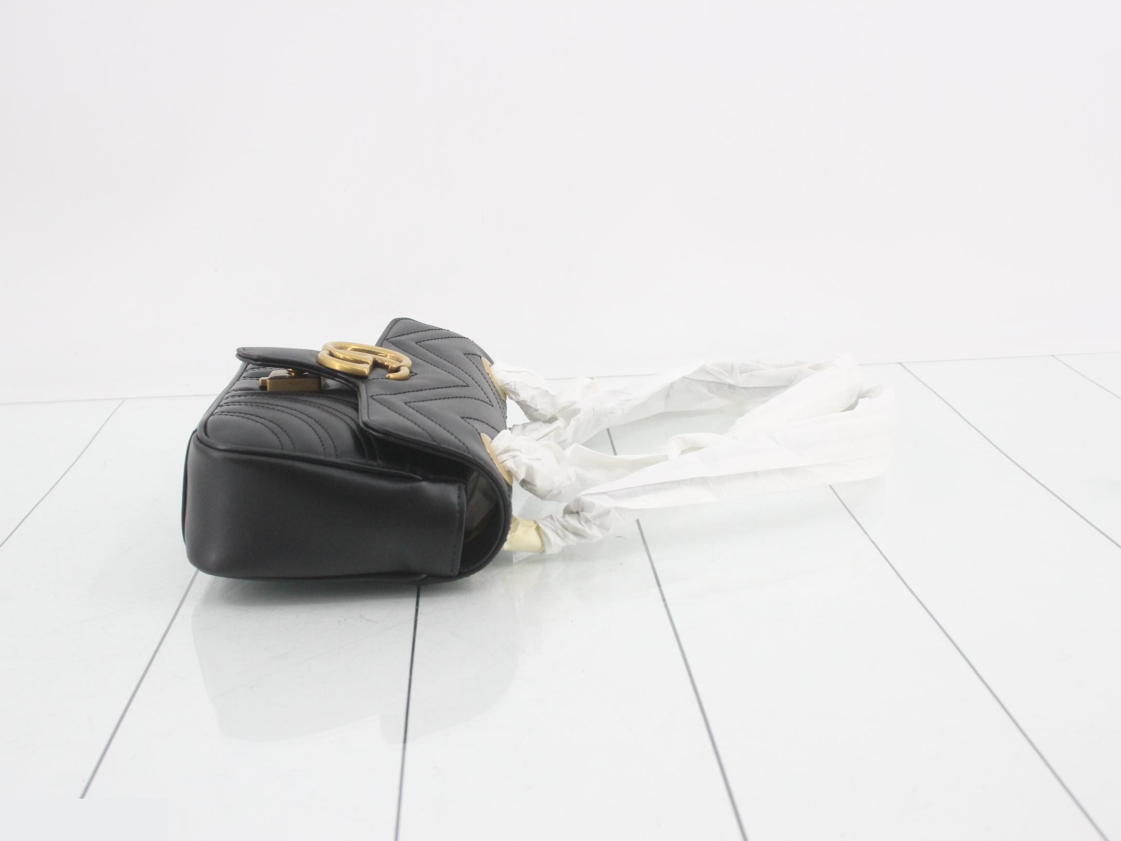 Unused GG Marmont Small Shoulder Bag — view 3