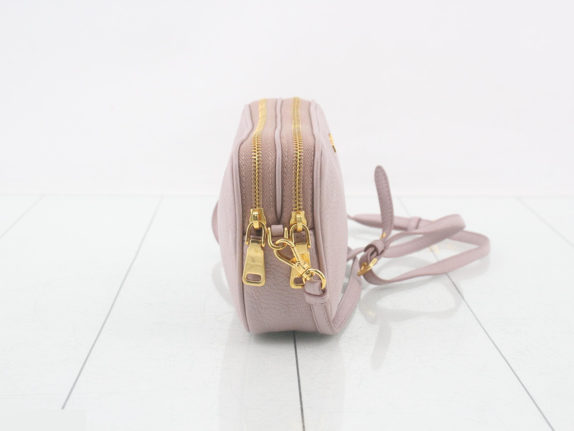 Other lines: Bags/Shoulder bags, Leather, Pink — view 4