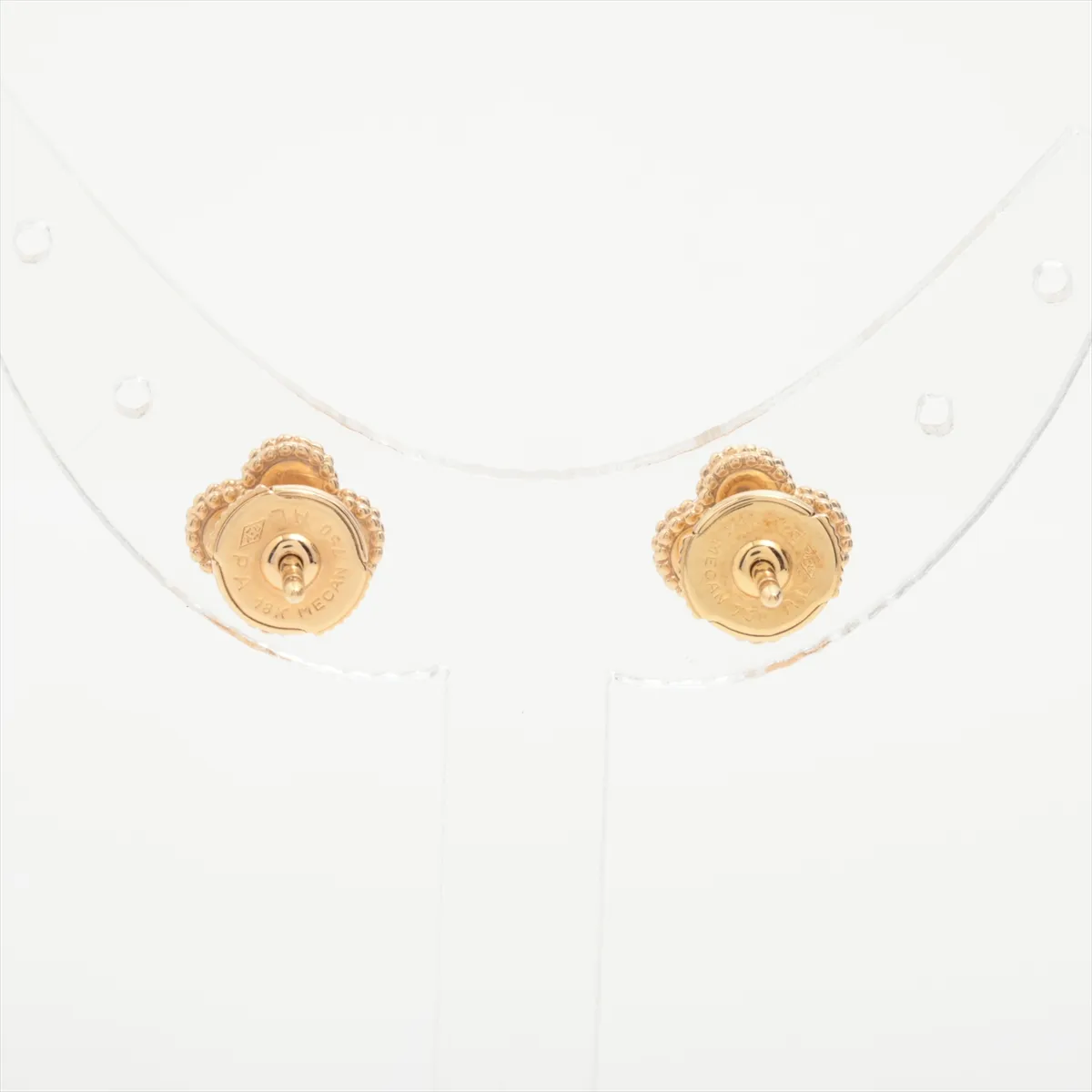 Sweet Alhambra Shell Earrings, 750 (Yellow Gold), 2.8g, JE881137. — view 2