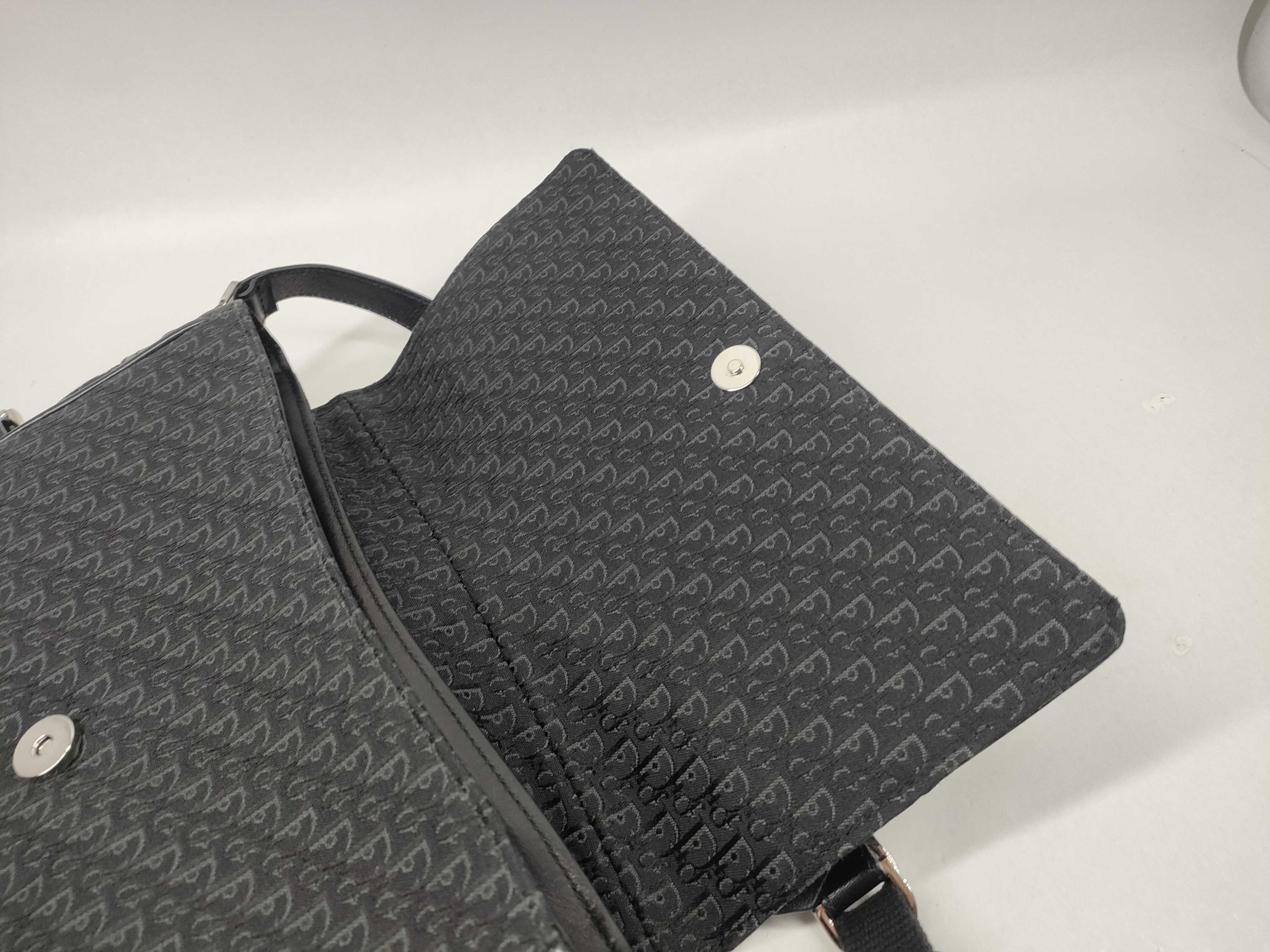 Trotter Street Chic Logo Hardware Shoulder Bag — view 8