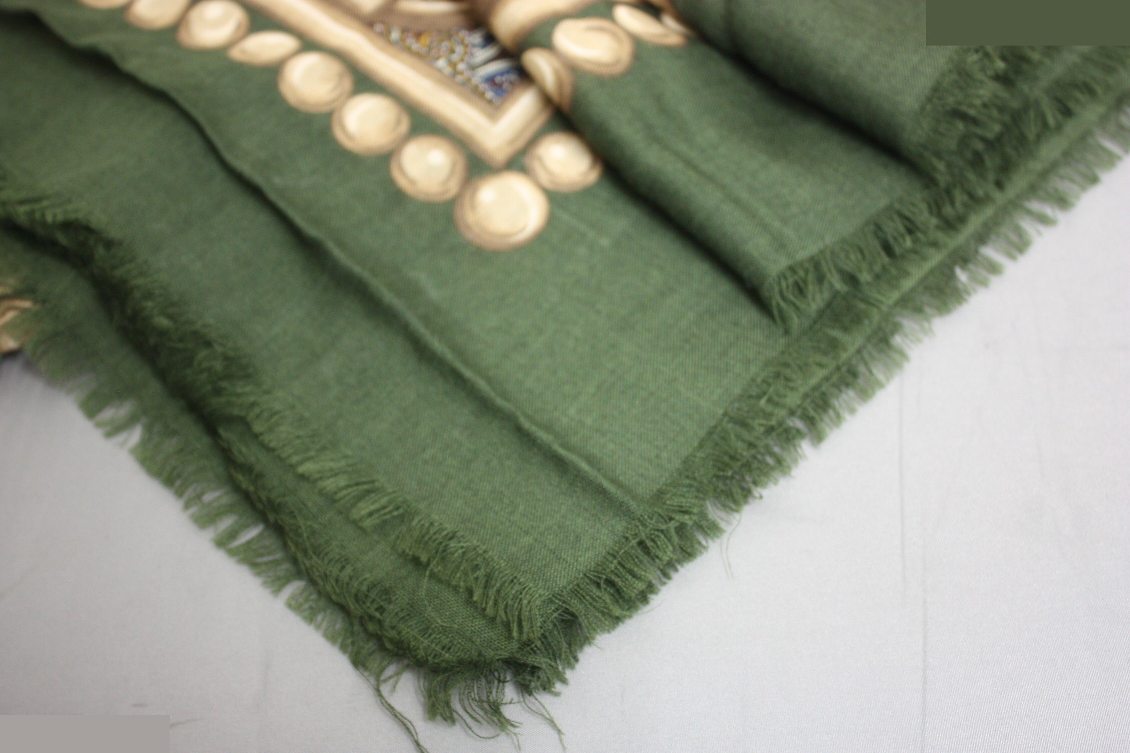Other lines: accessories, small items, and shawls — view 9