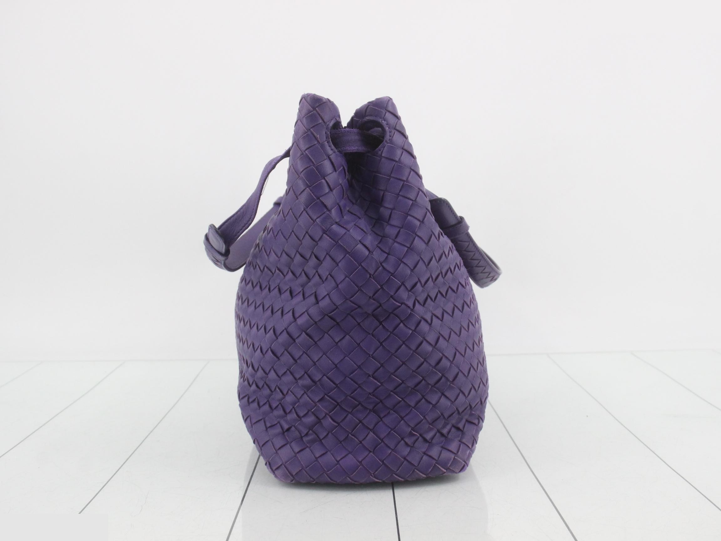Intrecciato Garda Shoulder Bag — view 4