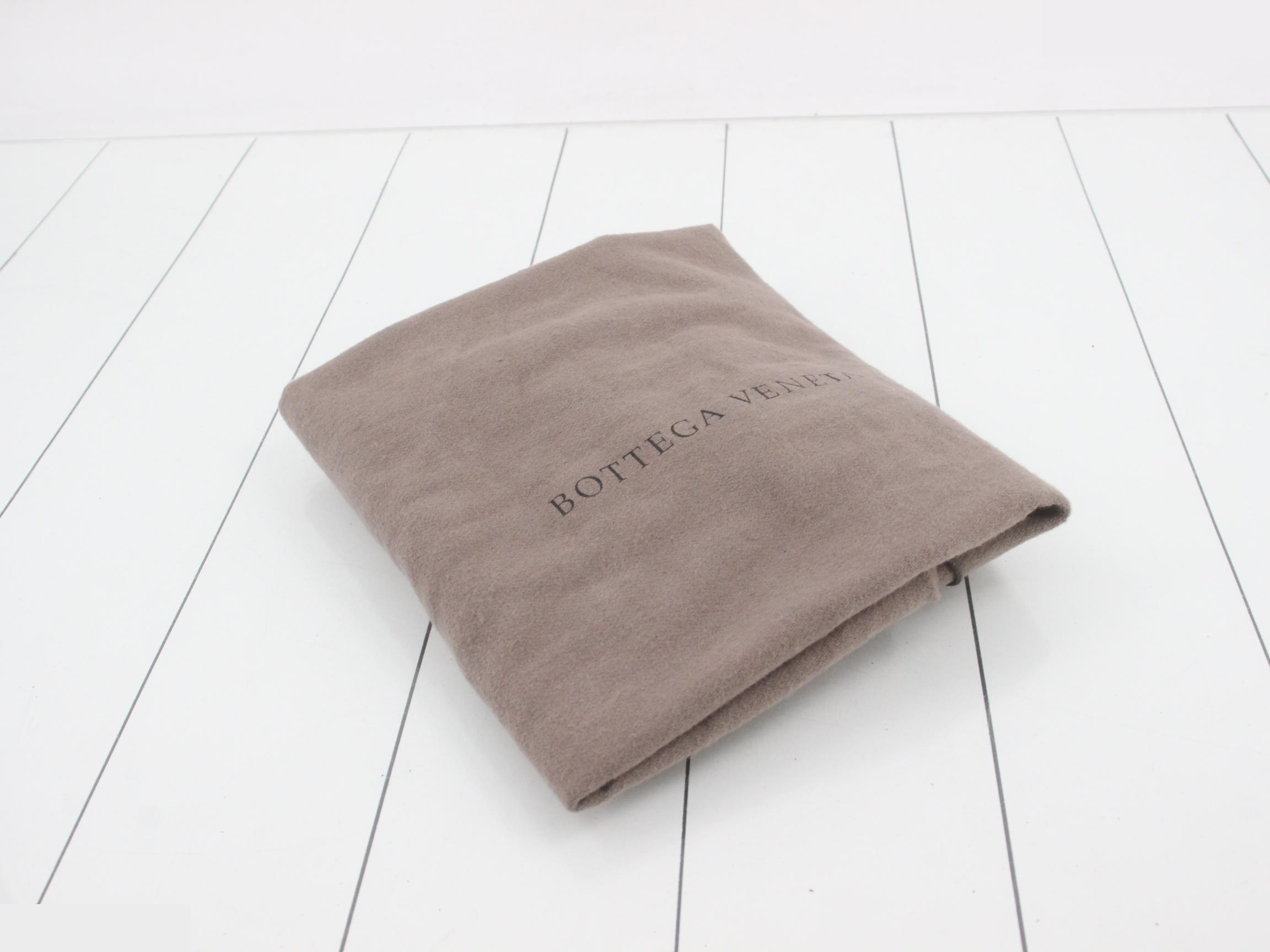 Intrecciato Garda Shoulder Bag — view 7