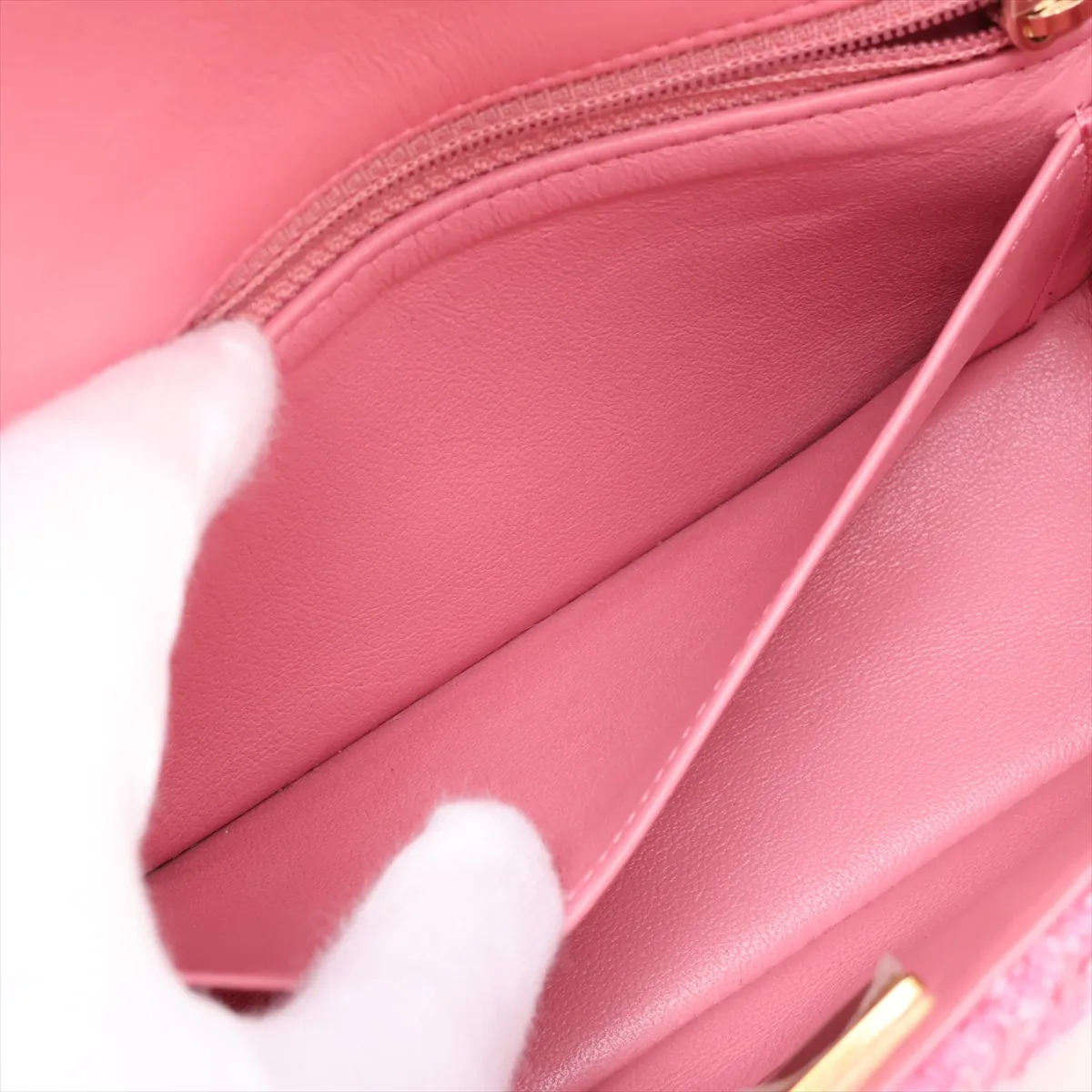 [Individually packaged] Chanel Mini Matelassé 20 Tweed Single Flap Single Chain Bag, Pink with Gold Hardware, UA956XX3, Random Plate, A69900 — view 8