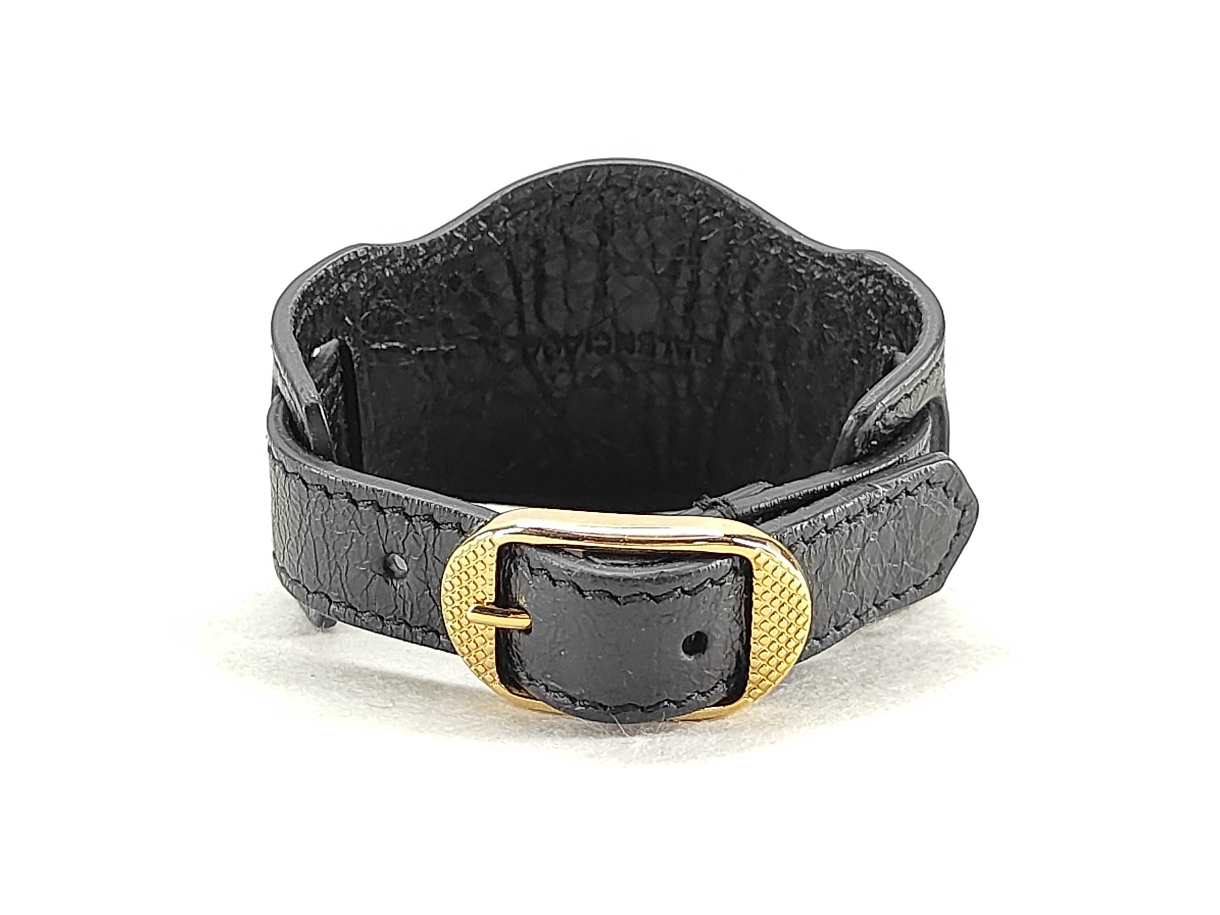 Bracelet with Box - Bracelet/Bangle — view 3