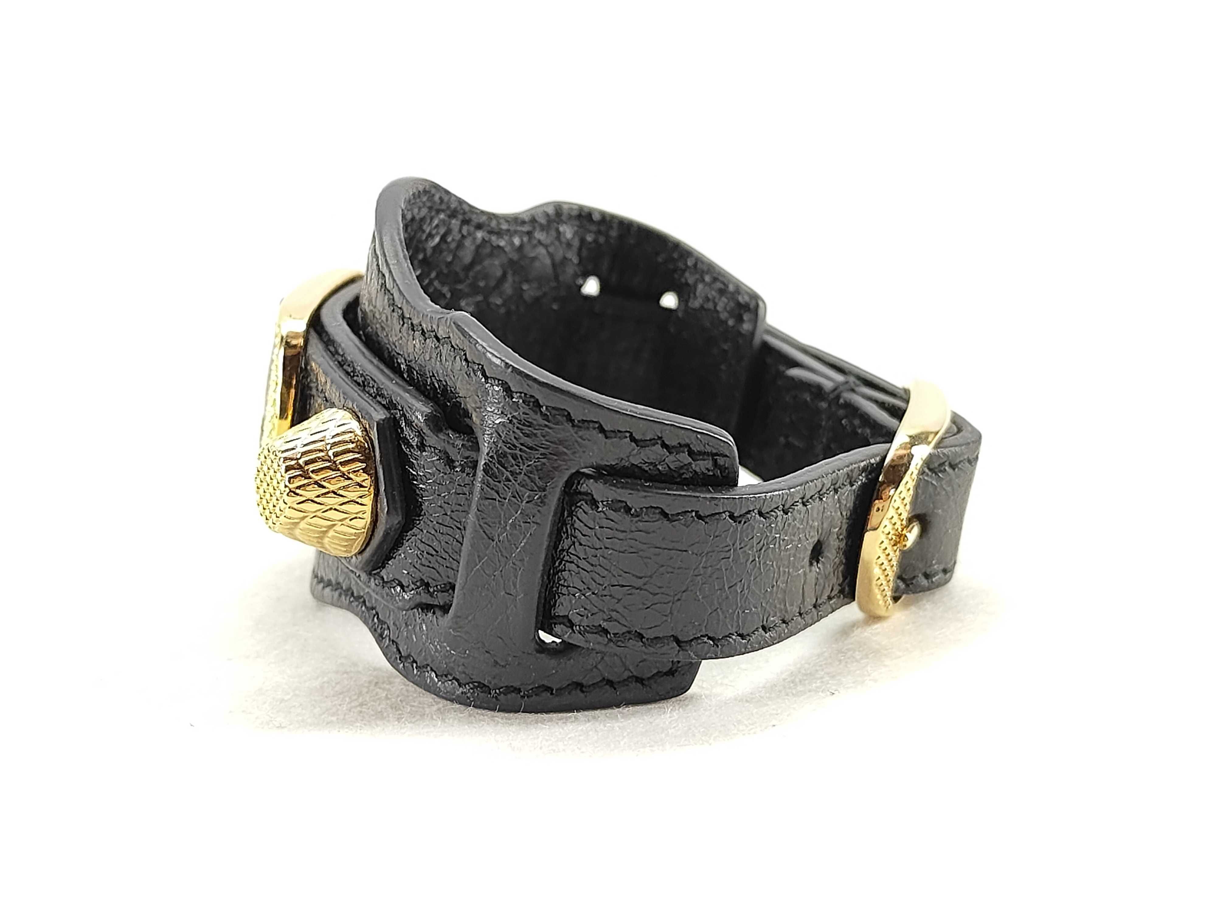 Bracelet with Box - Bracelet/Bangle — view 5
