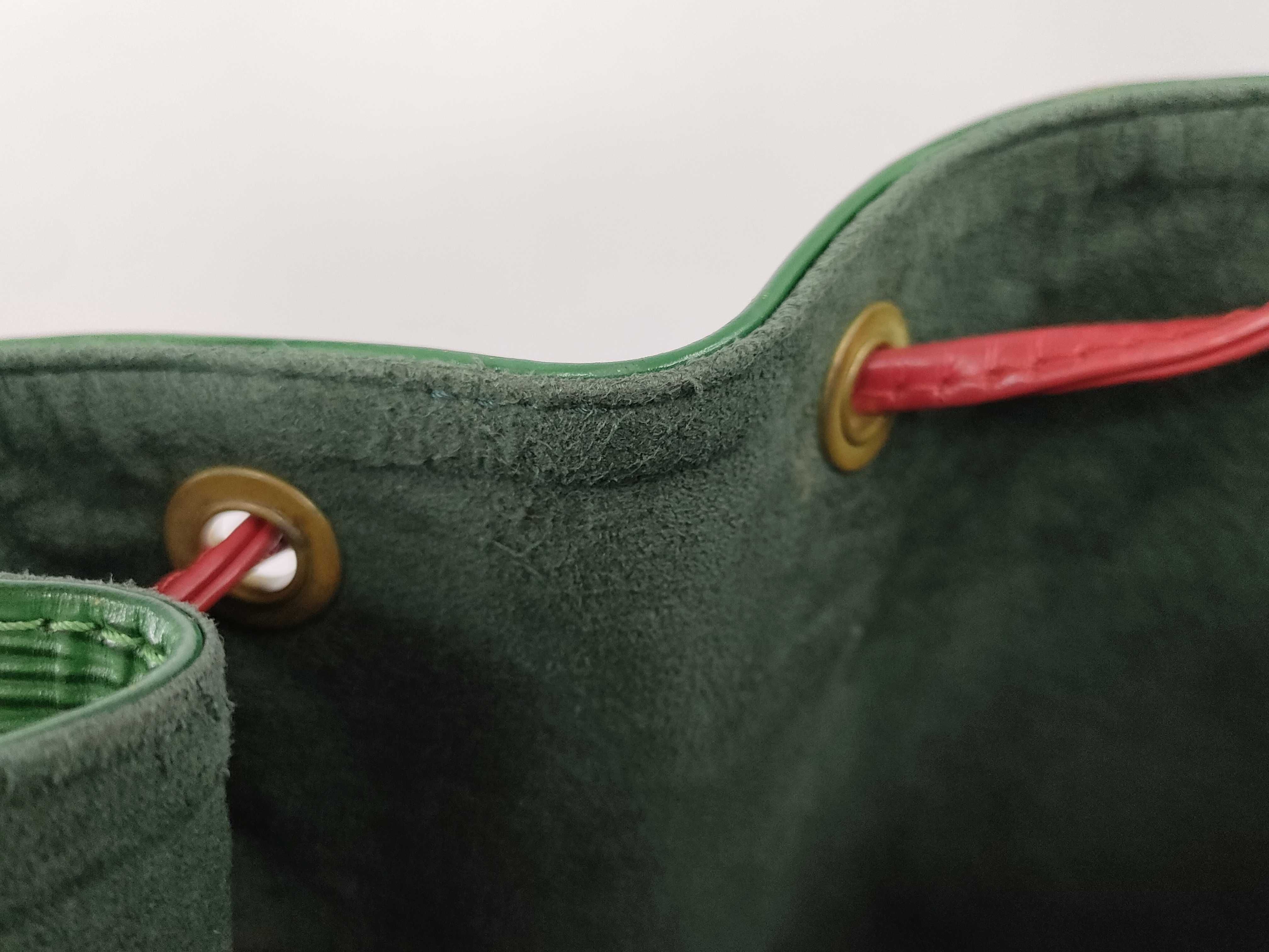 Epi LV Petit Noé Epi Leather Shoulder Bag M44147/AR0974 — view 13