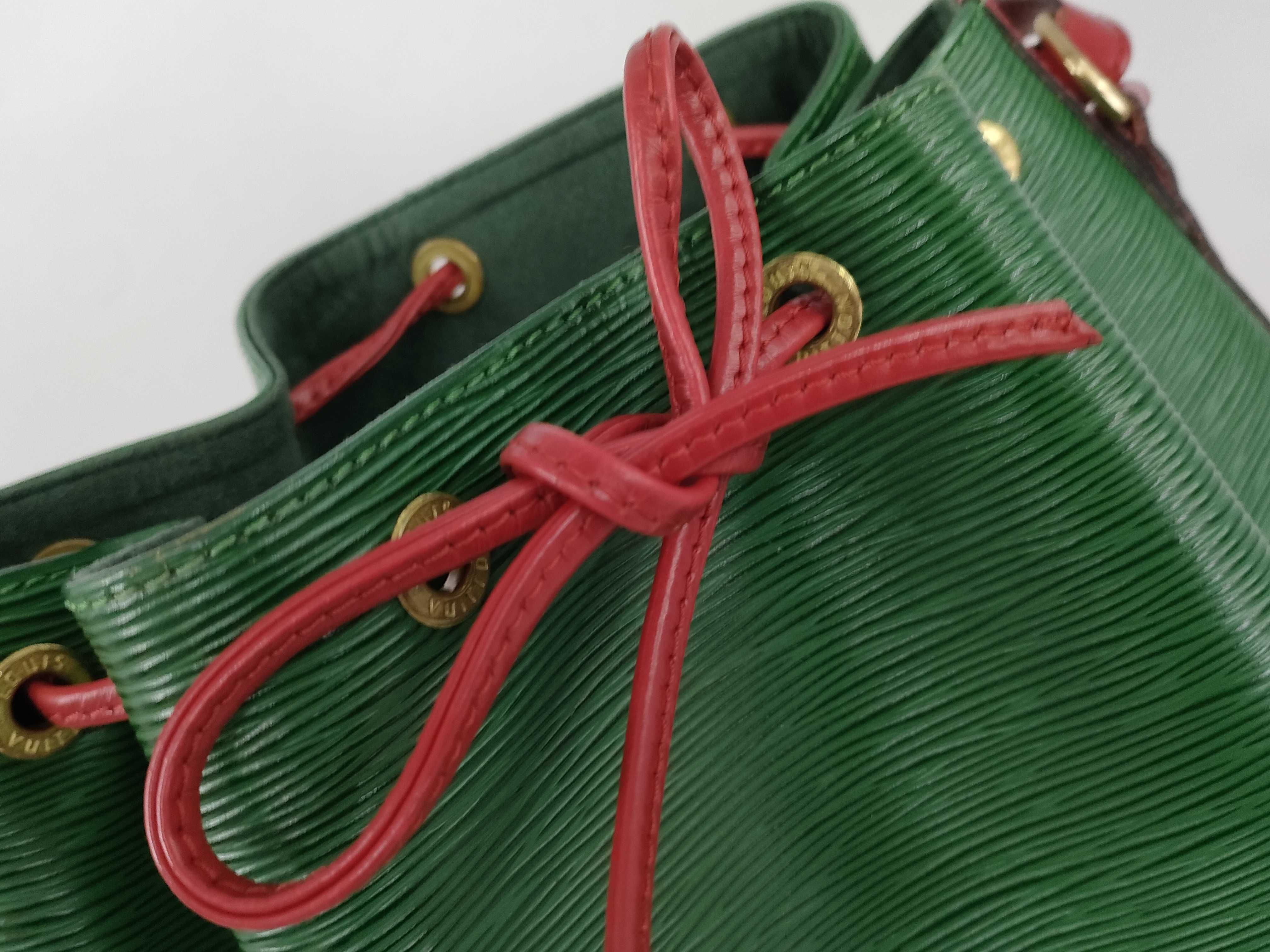 Epi LV Petit Noé Epi Leather Shoulder Bag M44147/AR0974 — view 8