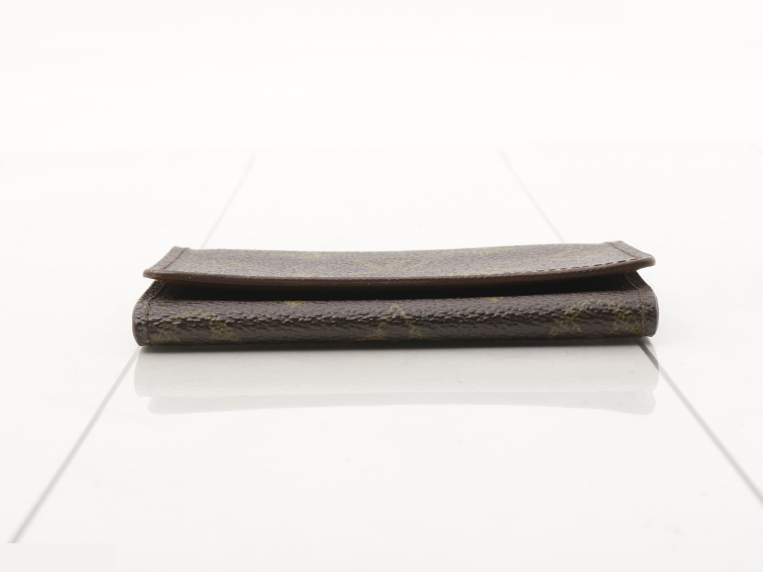 Card case — view 3