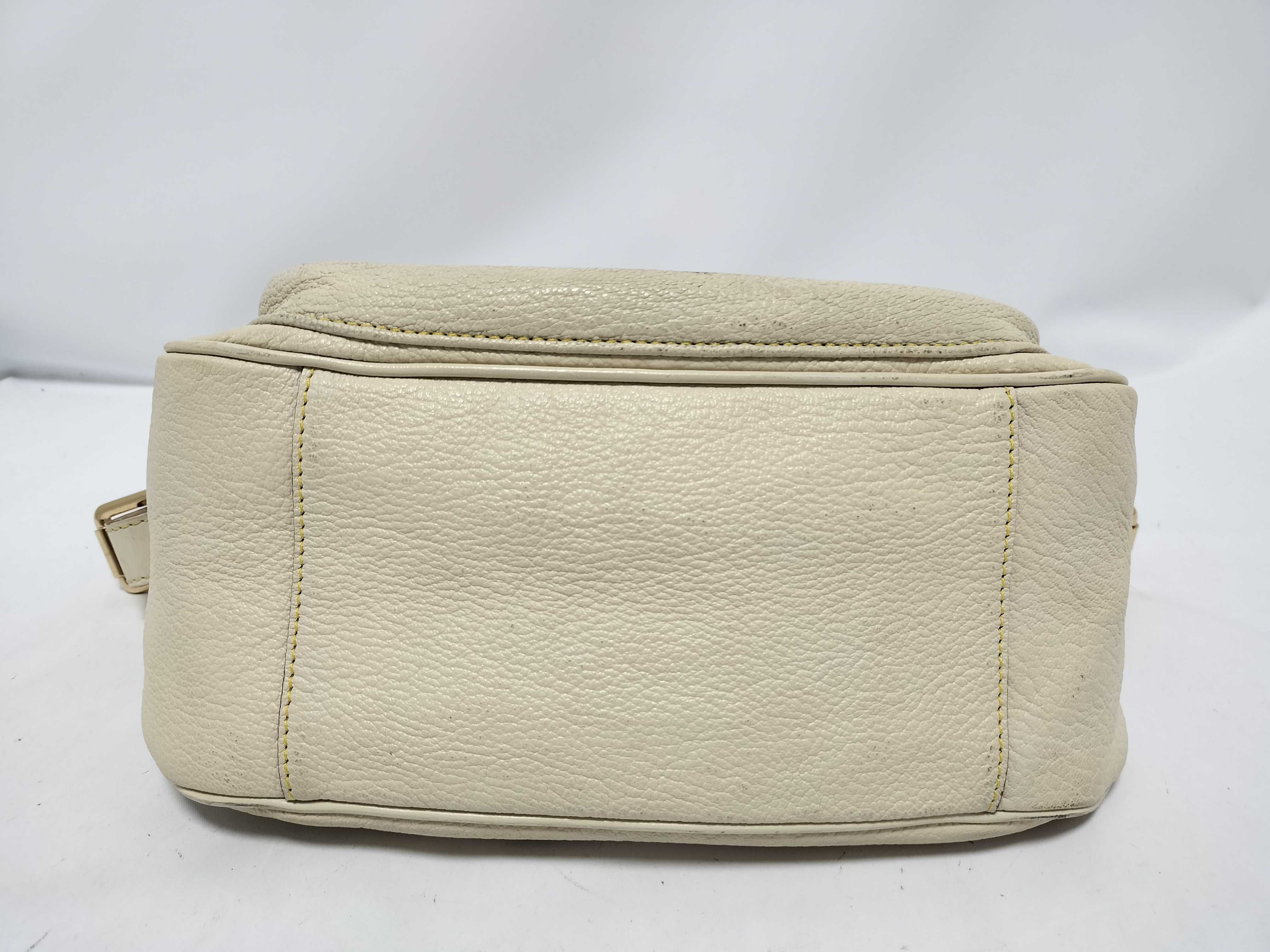 Suhali Confidant Shoulder Bag M91782 Handbag — view 6