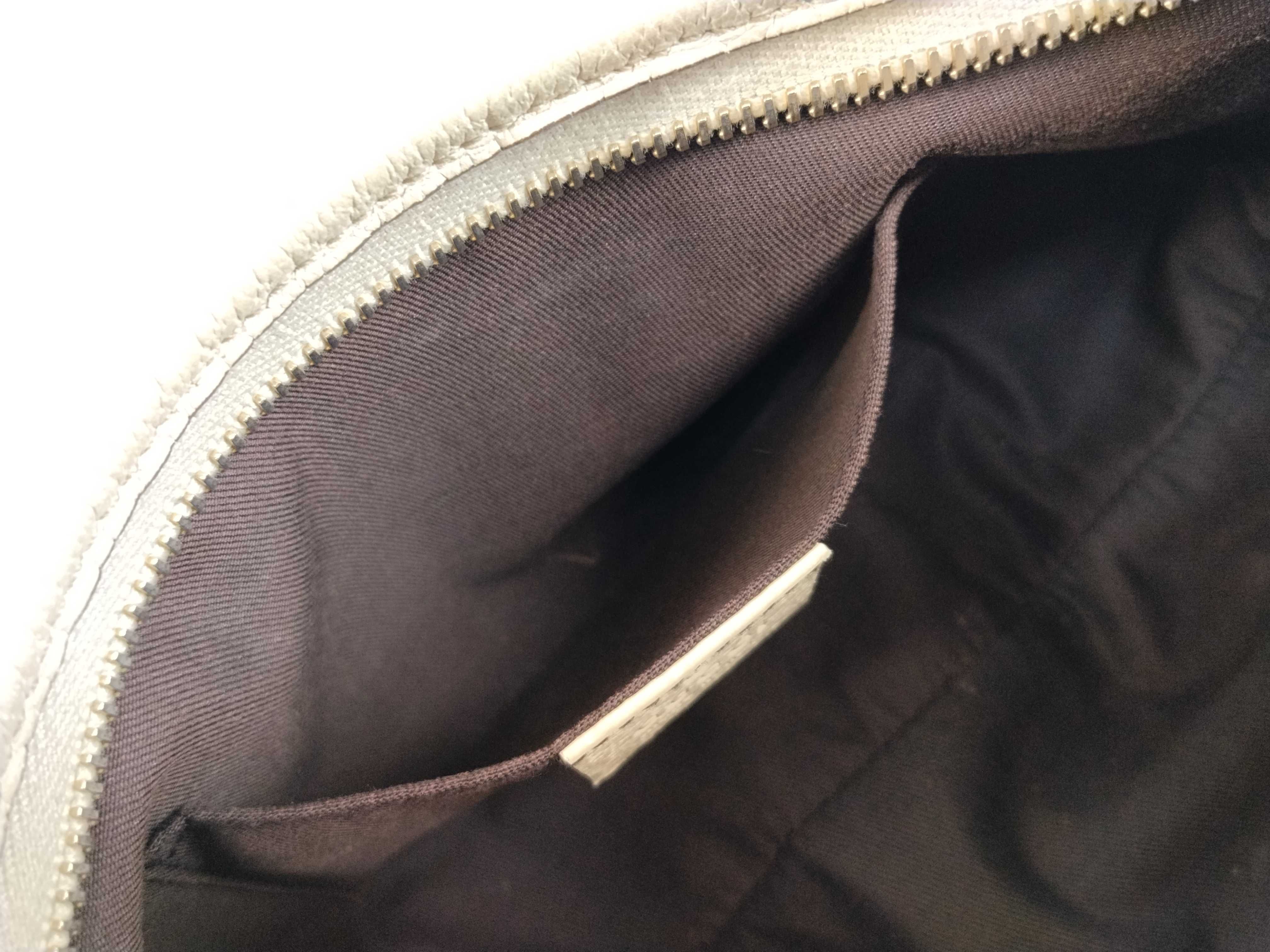 GG Canvas Abbey One-Shoulder Bag (Beige) — view 12