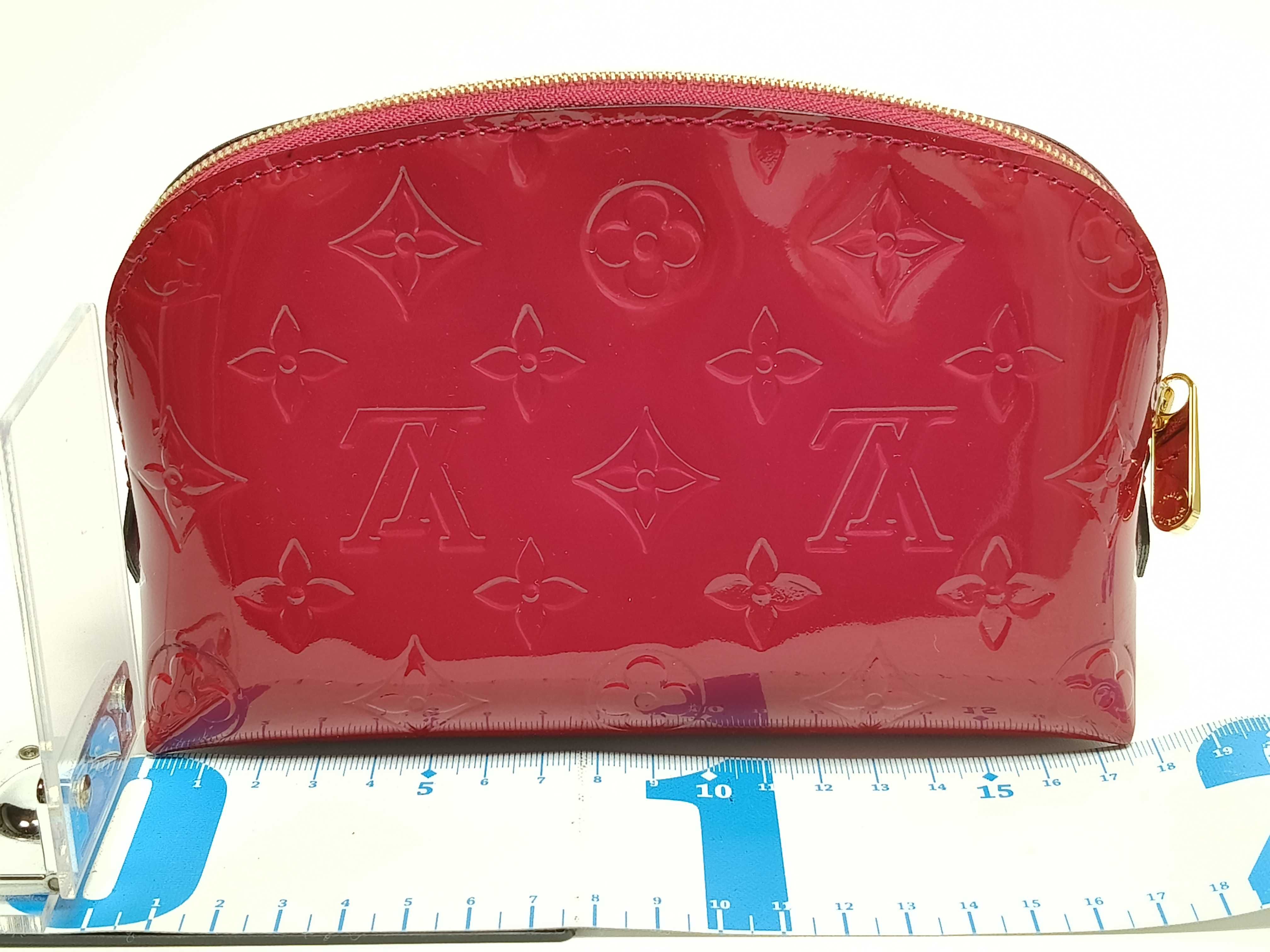 Vernis Pochette Cosmetic M91496. Accessories: Box, dust bag, pouch. — view 2