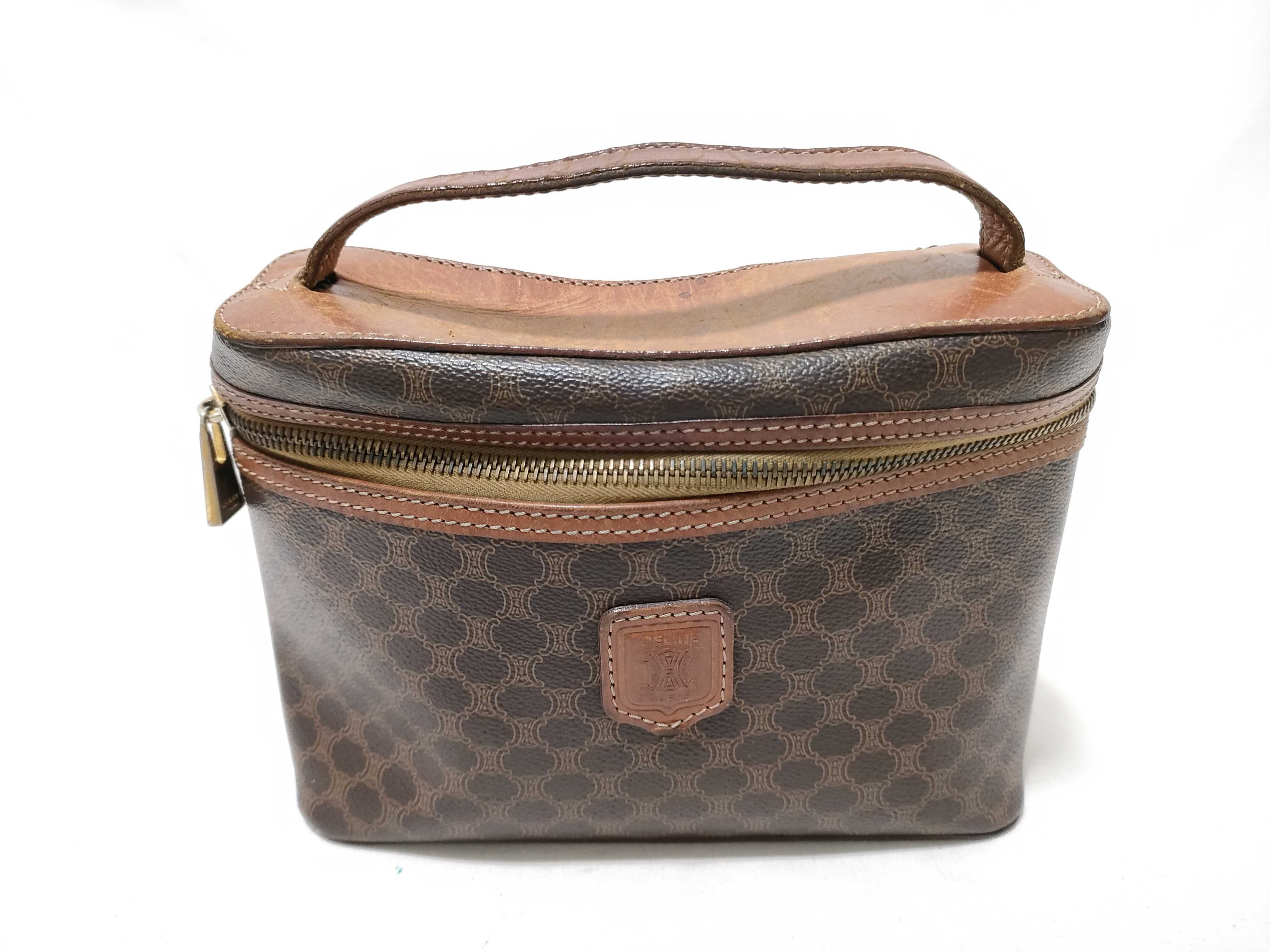 cosmetic pouch