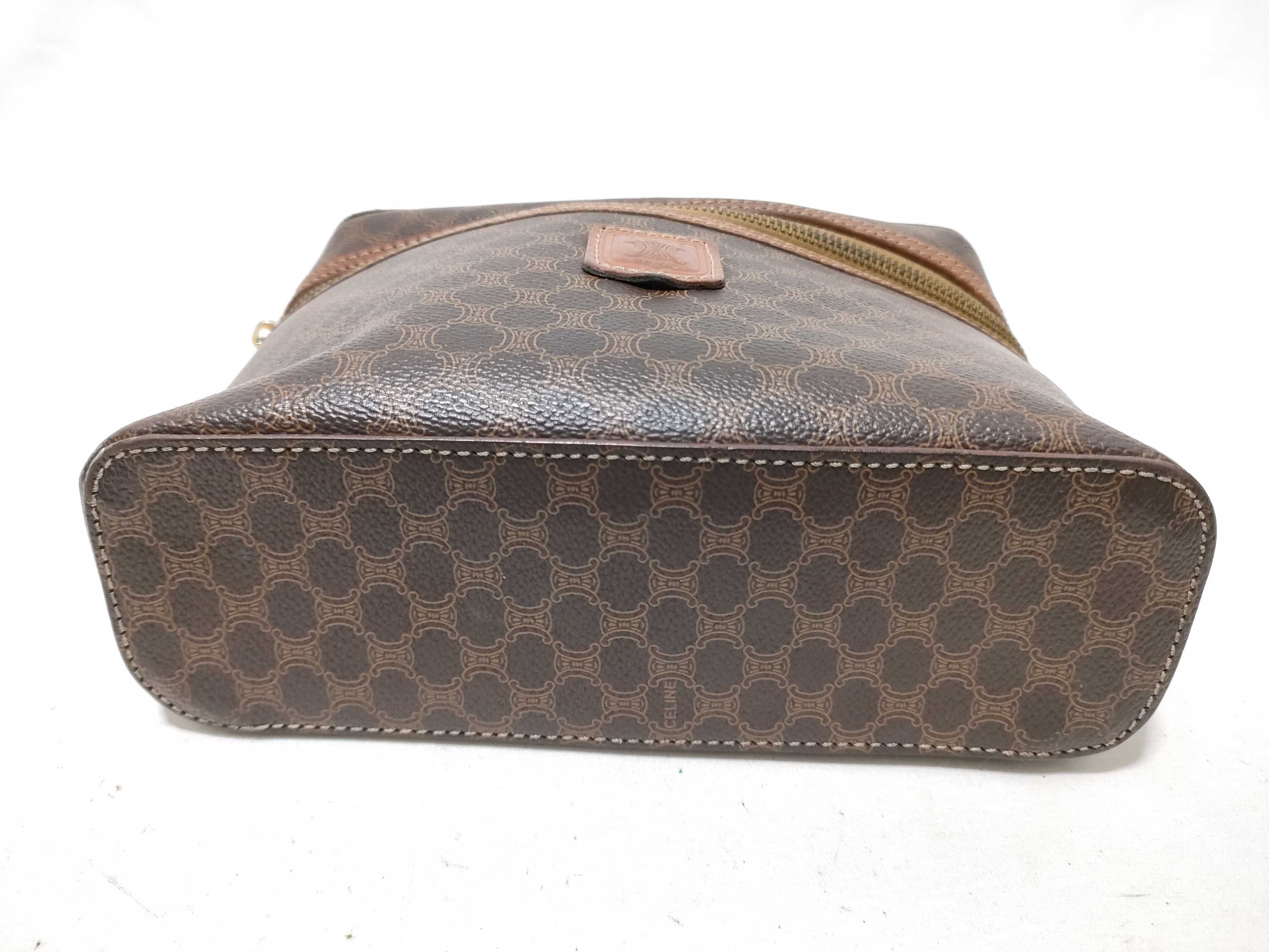 cosmetic pouch — view 8